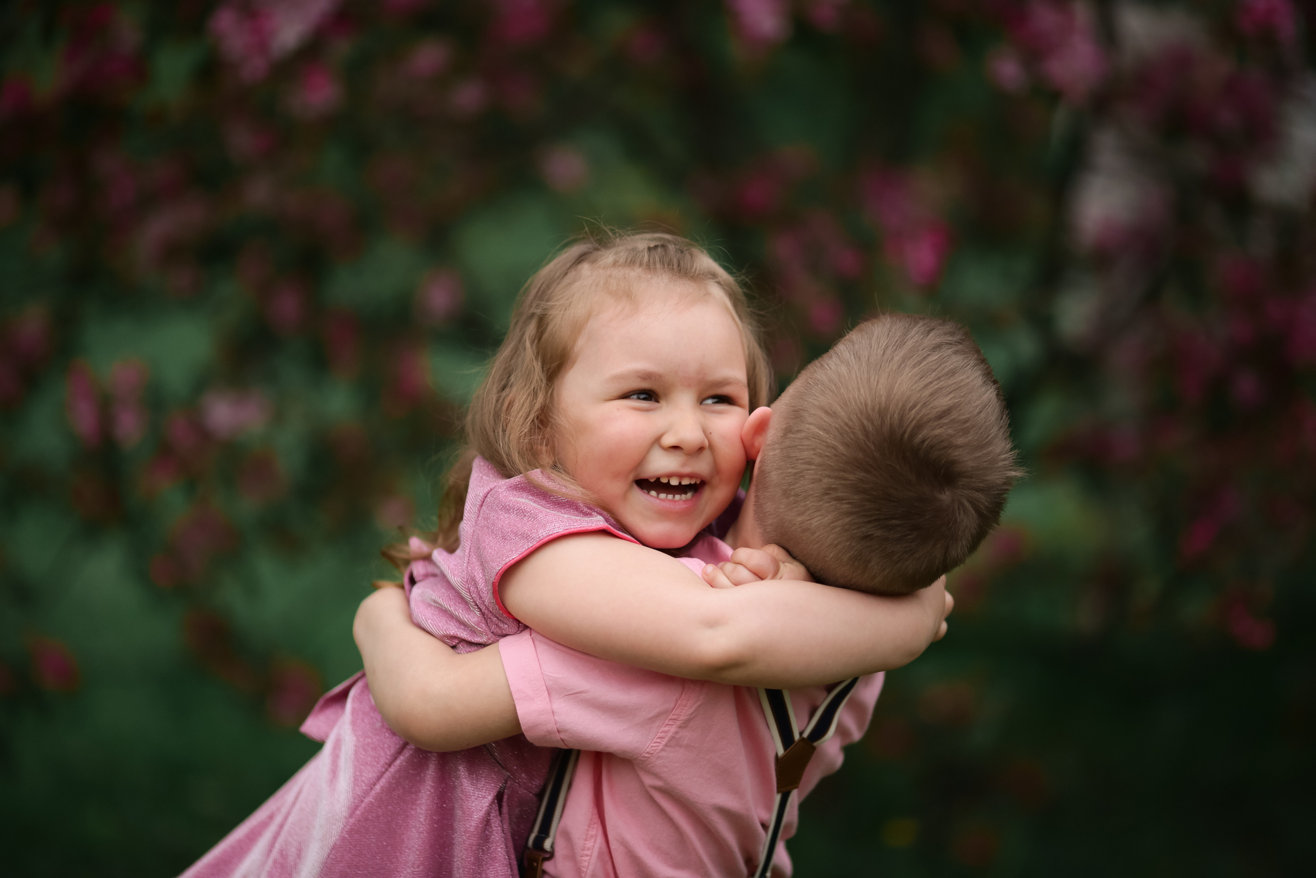 Фотосессия в цветущих яблоневых садах. Свадебный и репортажный фотограф (Москва, Королев и другие)