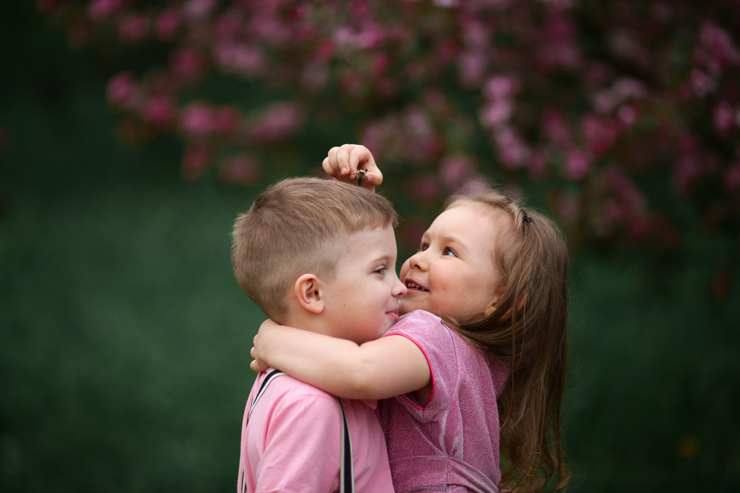 Фотосессия в цветущих яблоневых садах. Свадебный и репортажный фотограф (Москва, Королев и другие)
