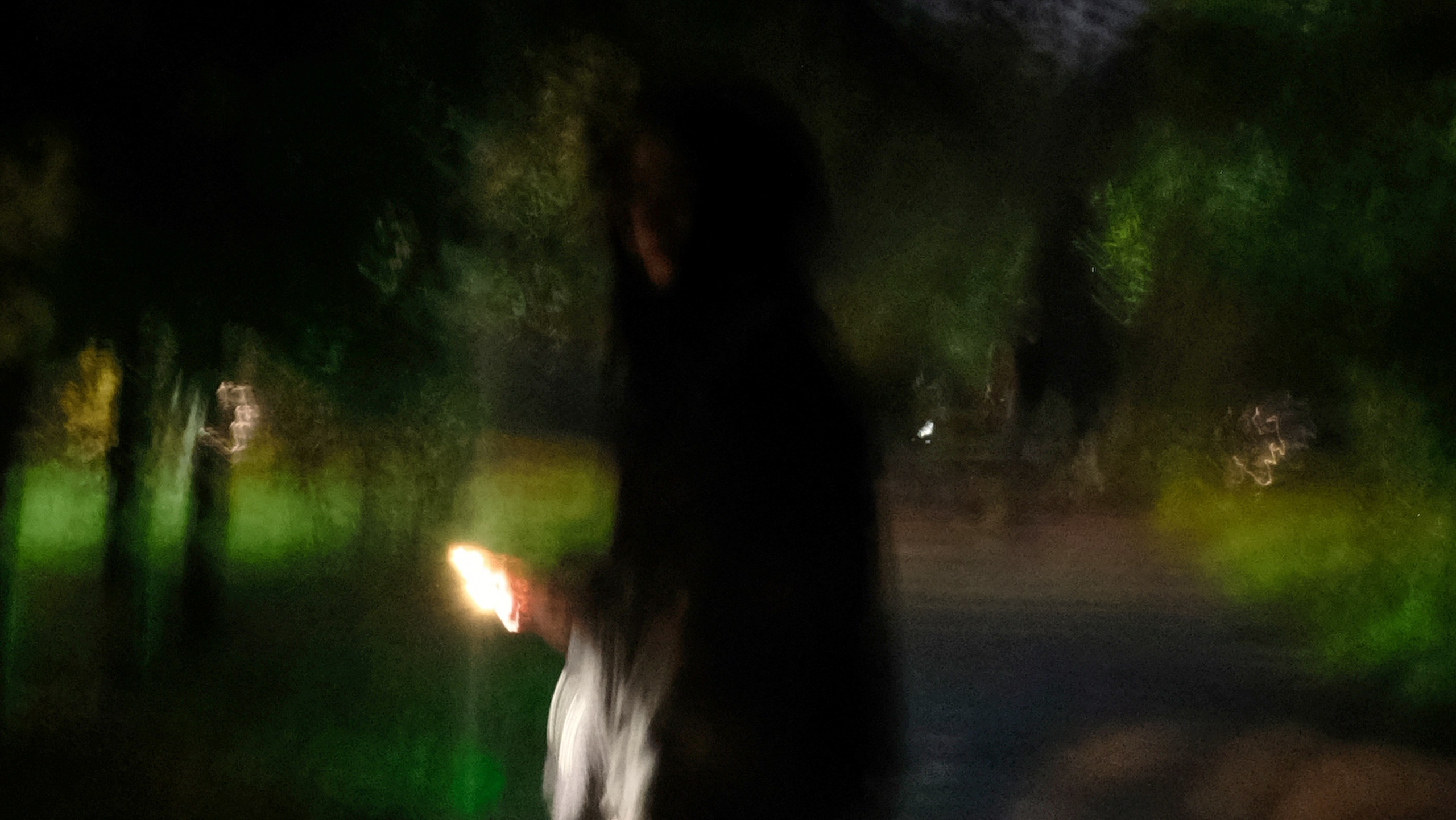 Walking through damp and darkness. Фотограф Антонина Гудкова