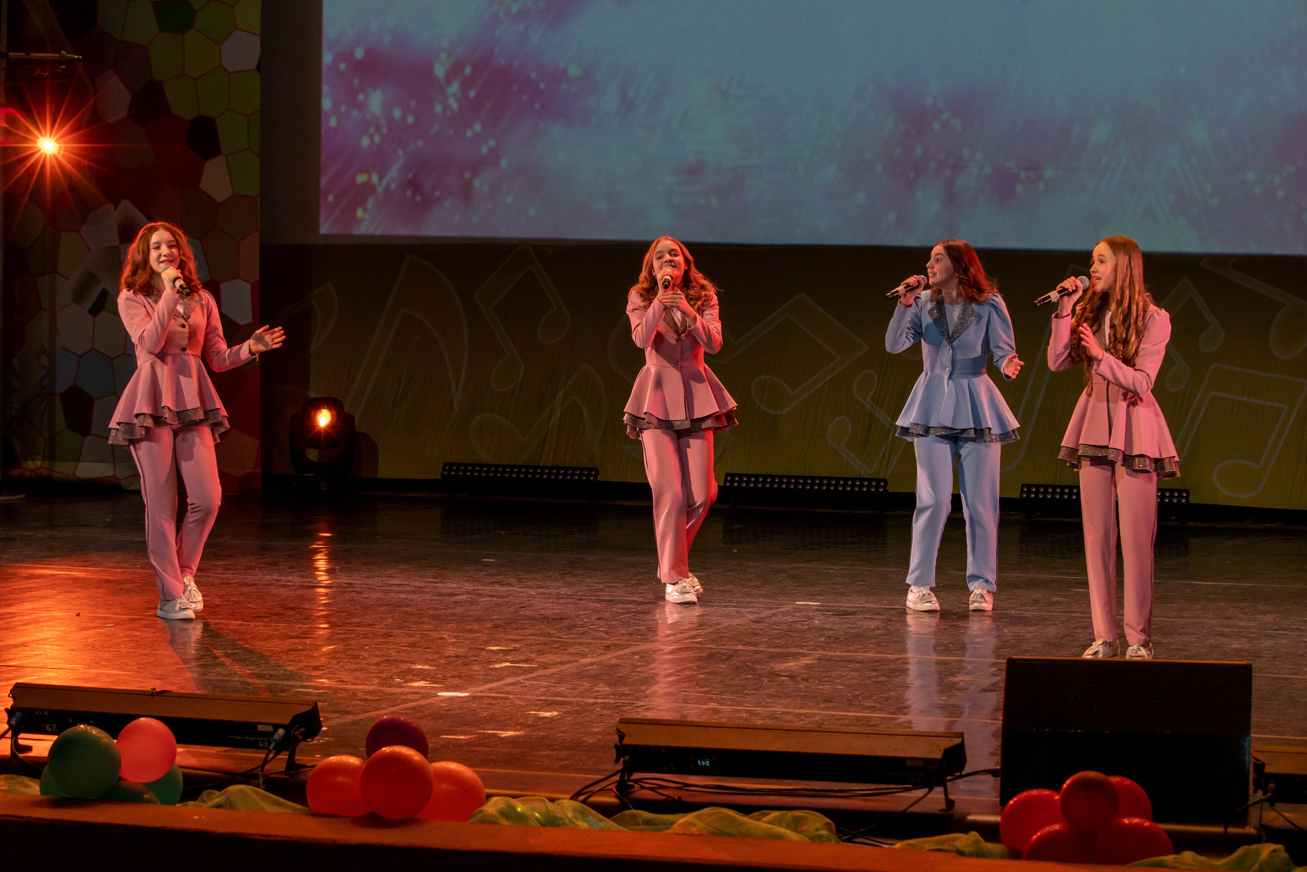 Съёмка концерта для Домисольки, большой концертный зал Космос. «Студия DRONAVT`s» — видеосъёмка и фотография г. Москва