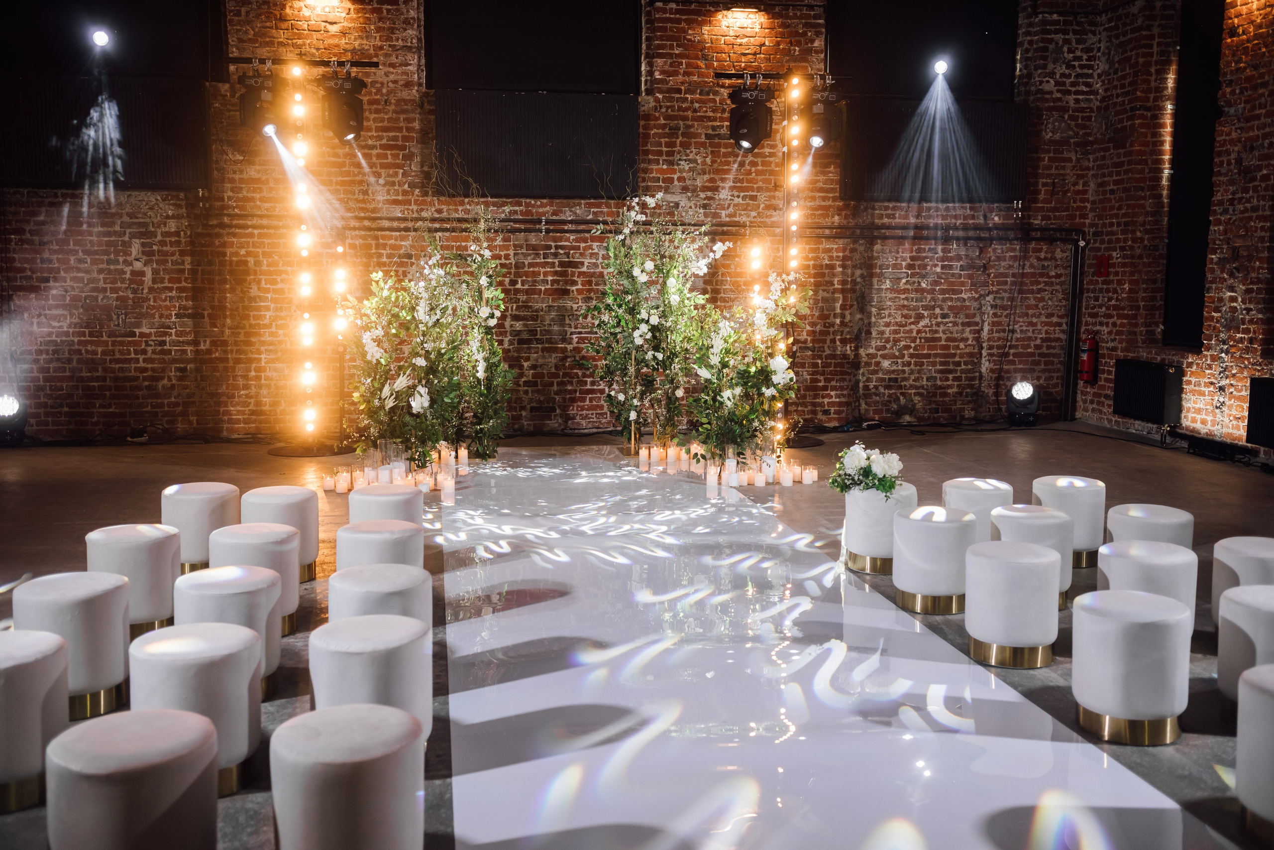 Мария и Алексей. Лофт. Свадебный и семейный фотограф в Москве Евгения Лисина