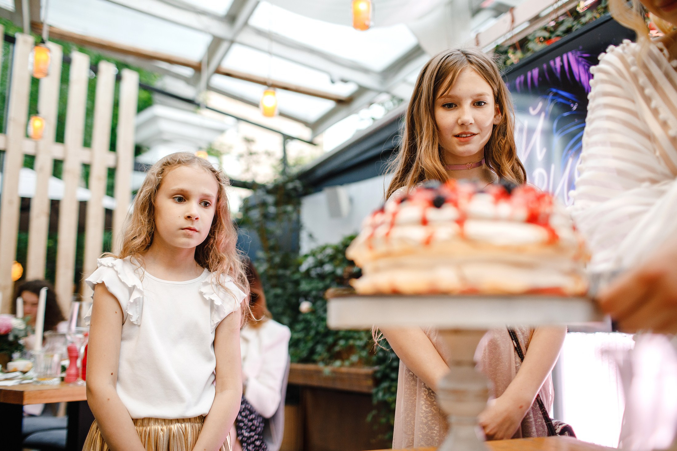 Женя и Вика. Главная