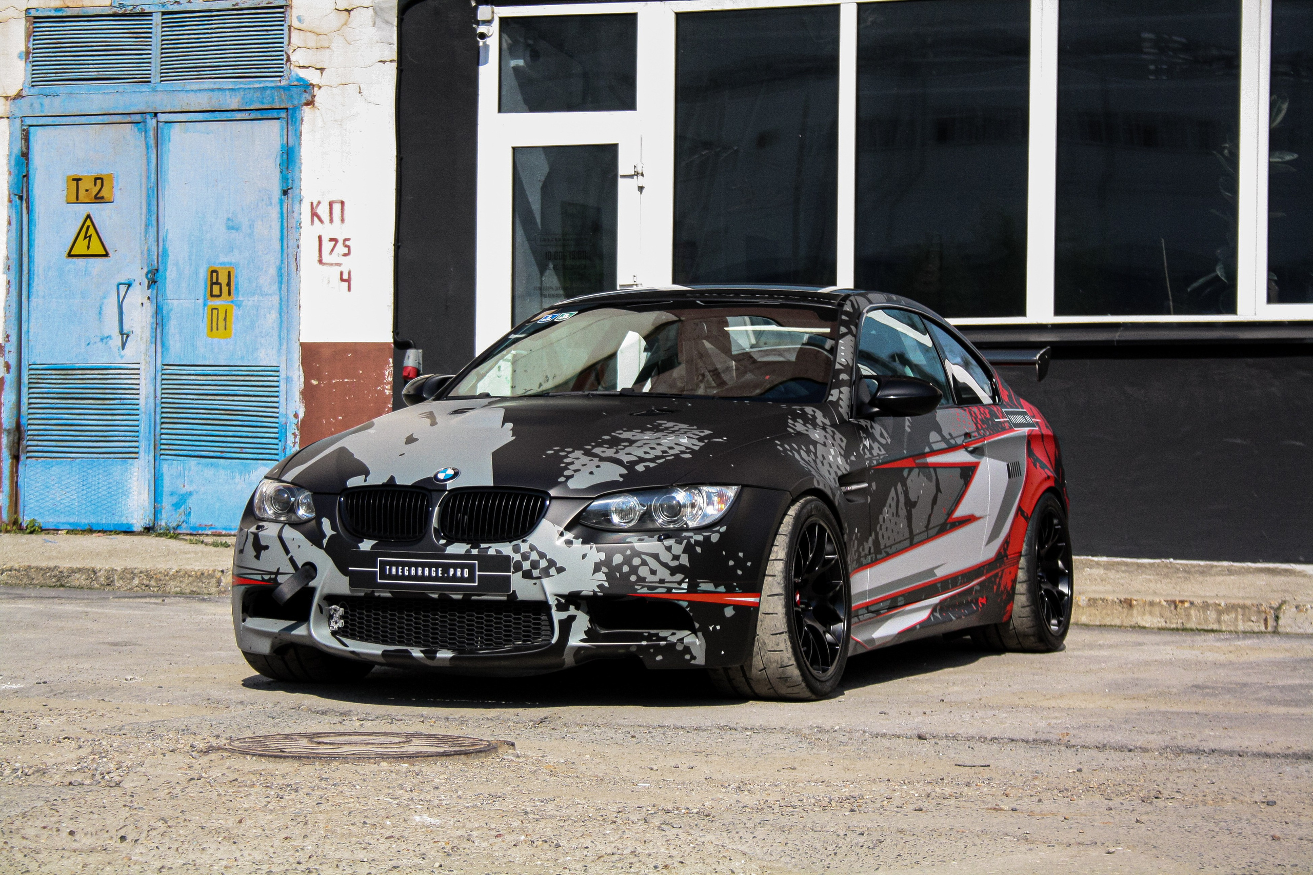 Винилография на BMW M3 E92. Студия дизайна и оклейки авто Barmaley Design