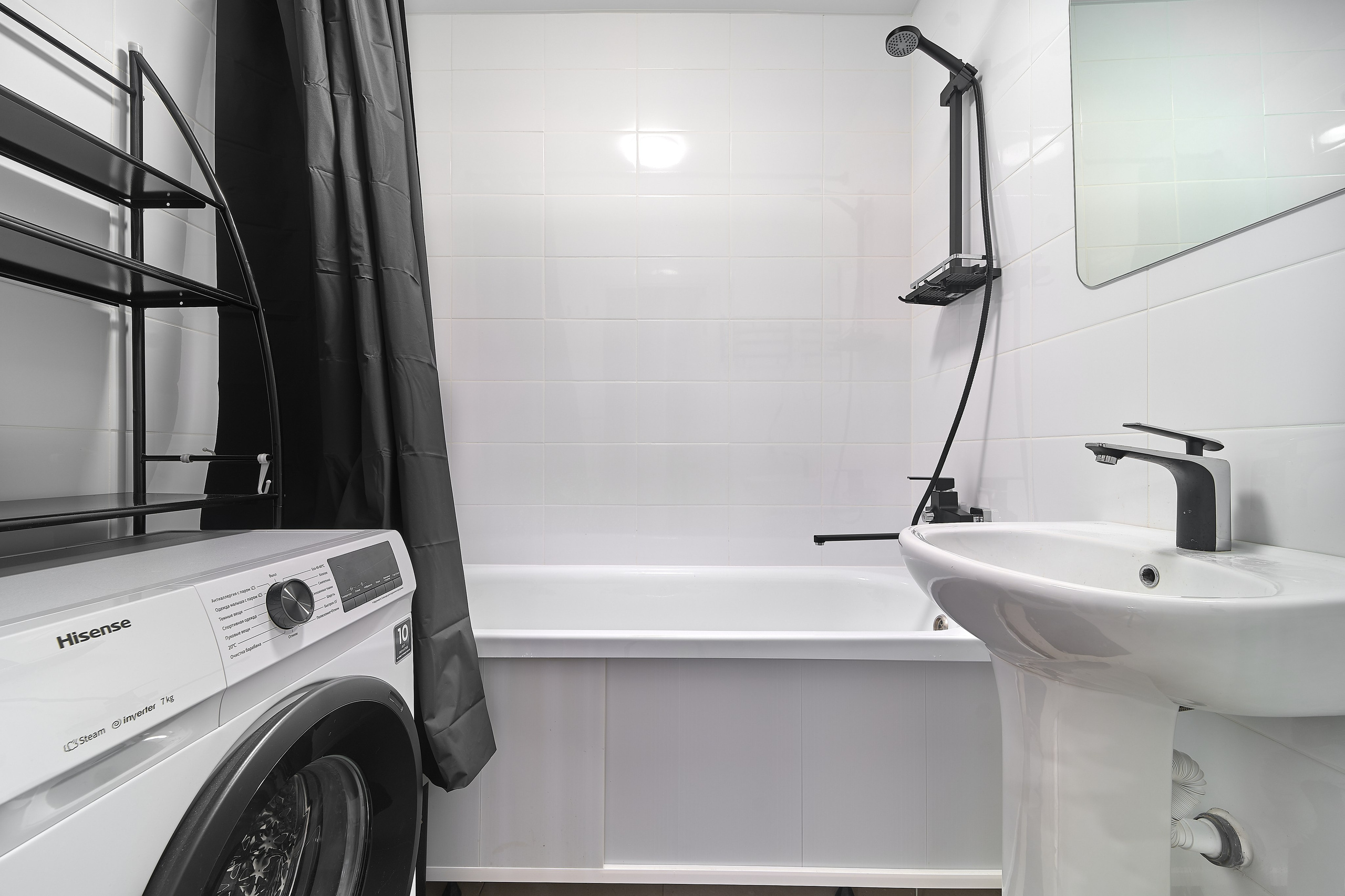 «Евро-трешка» для посуточной сдачи. Заказчик АН «Борисов». Главная