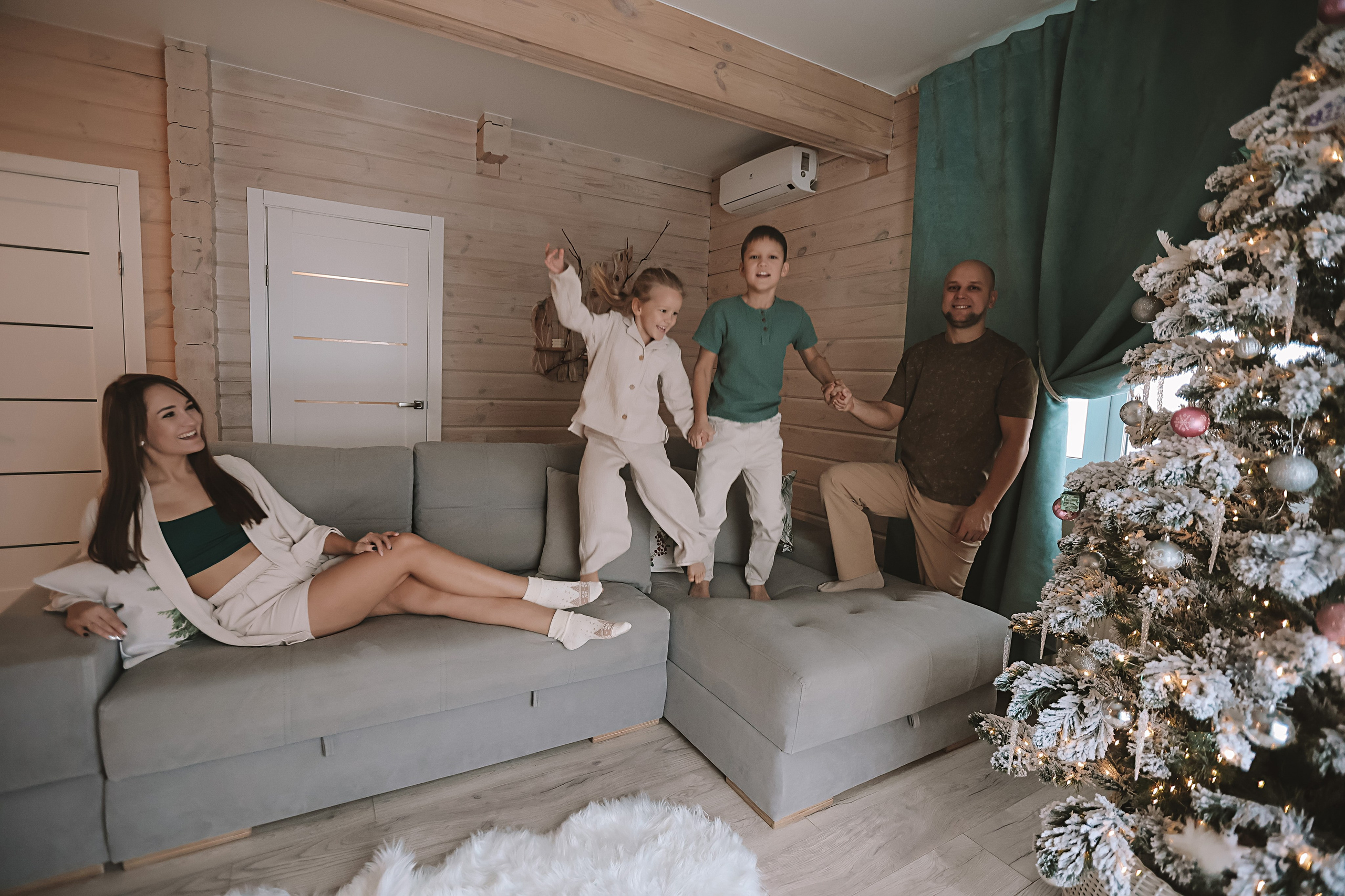 Домашняя. Семейный фотограф Тюмень, фотограф на роды Салмина Мария