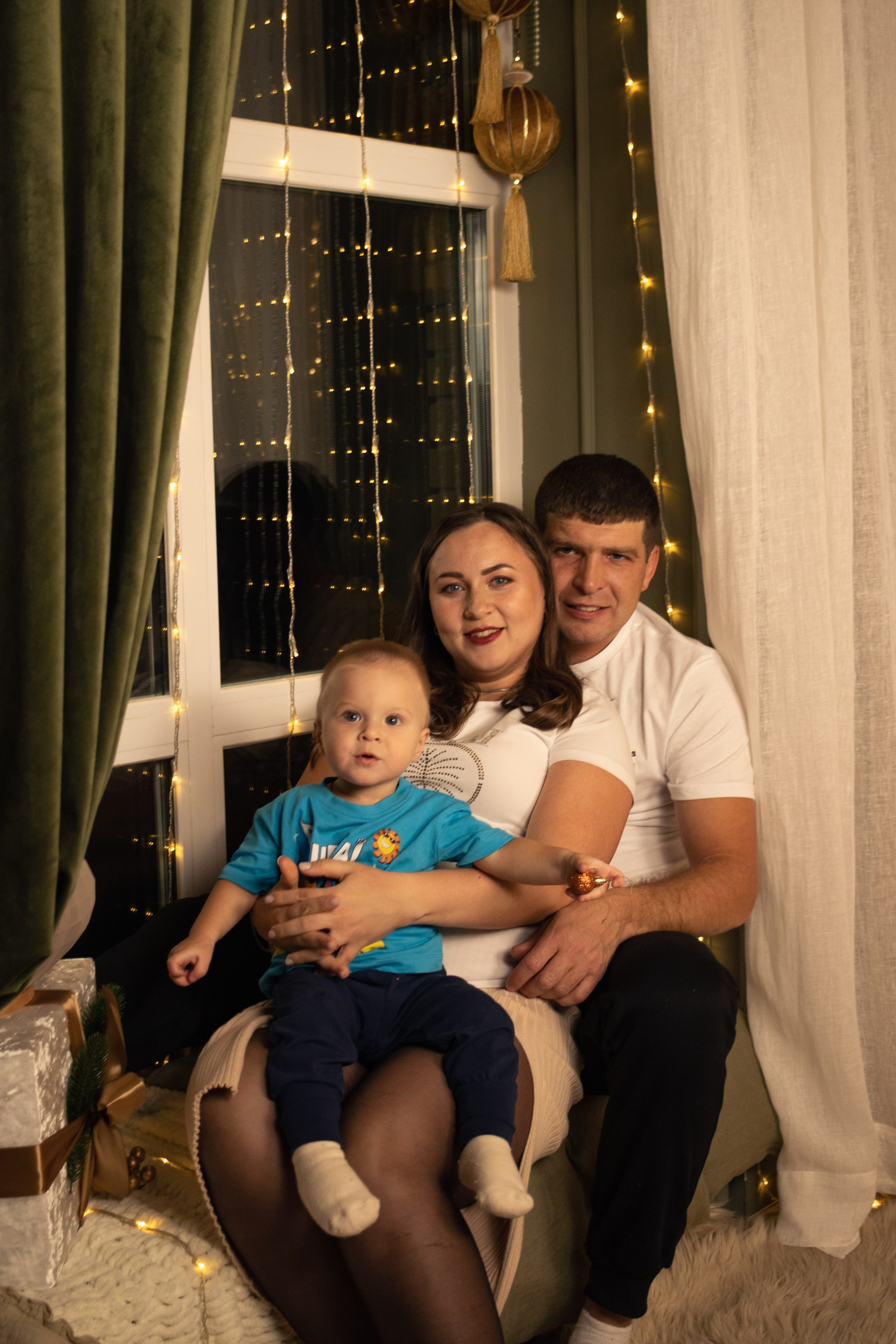 Студийная фотосессия. Фотограф в Астане, индивидуальная, семейная, домашняя фотосессия