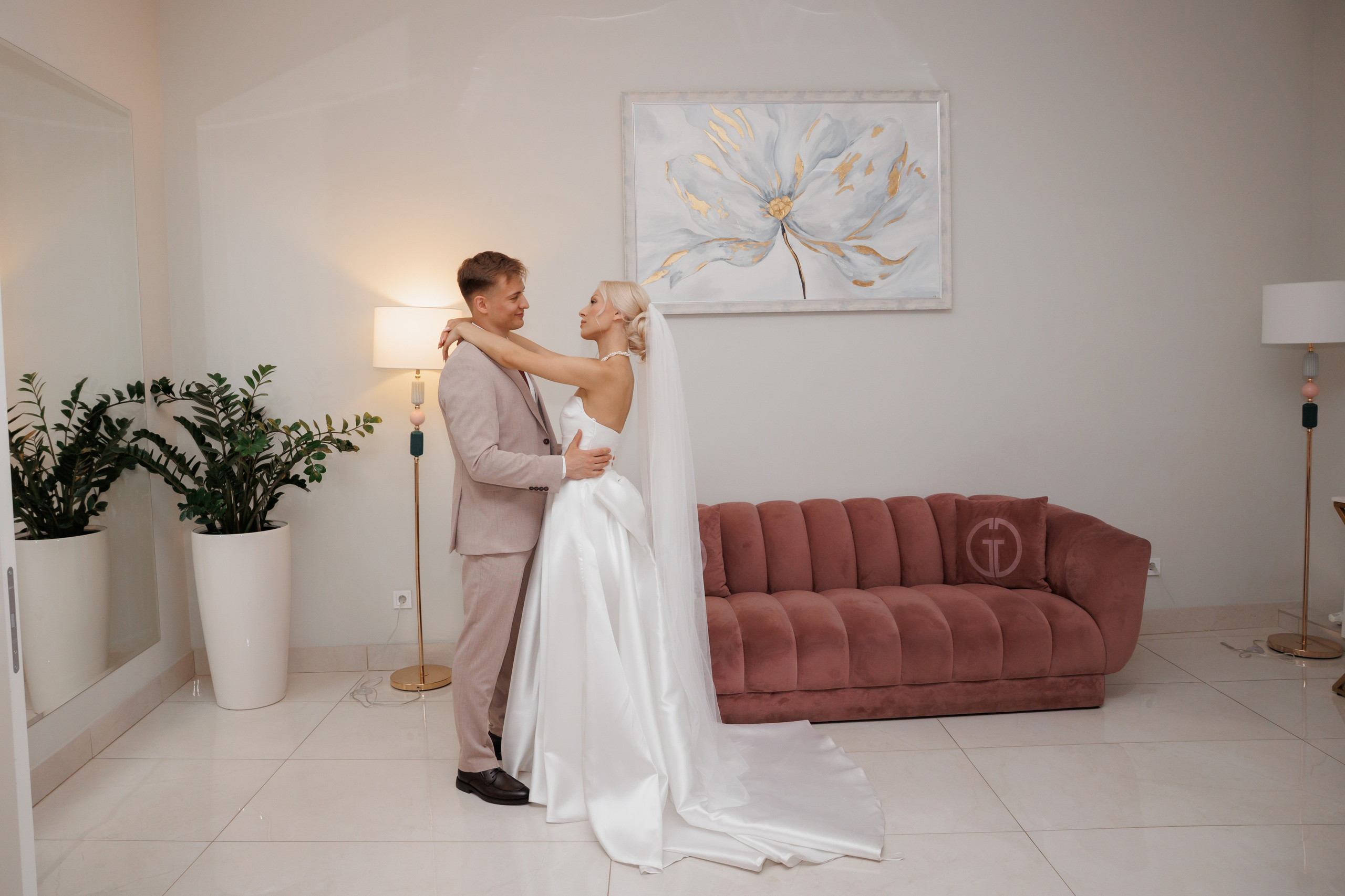 Отель «Милан», Шипиловский ЗАГС, прогулка в парке Царицыно. Свадебный и репортажный фотограф (Москва, Королев и другие)