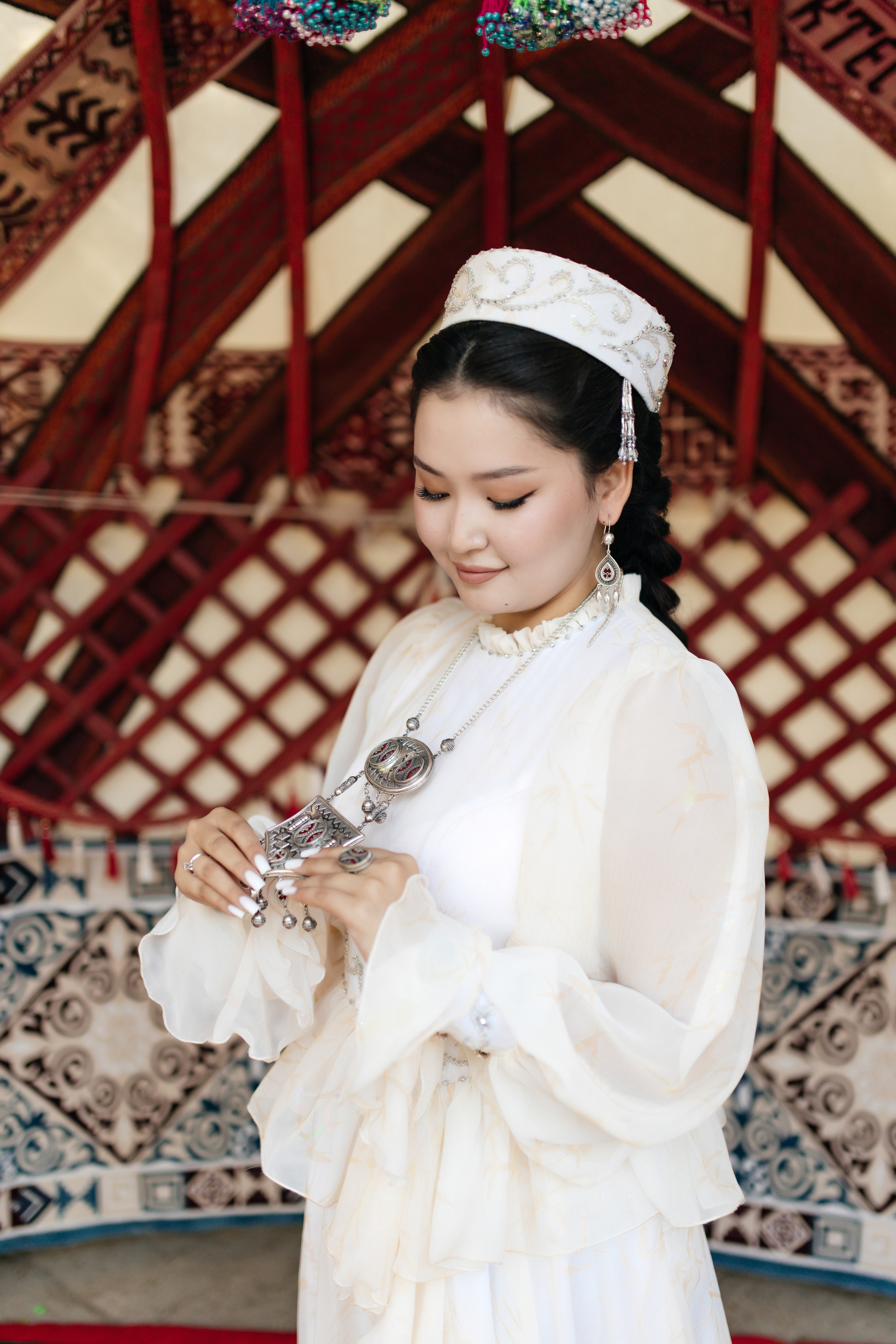 Aynur — syrğa salu. Wedding and Love story Photographer