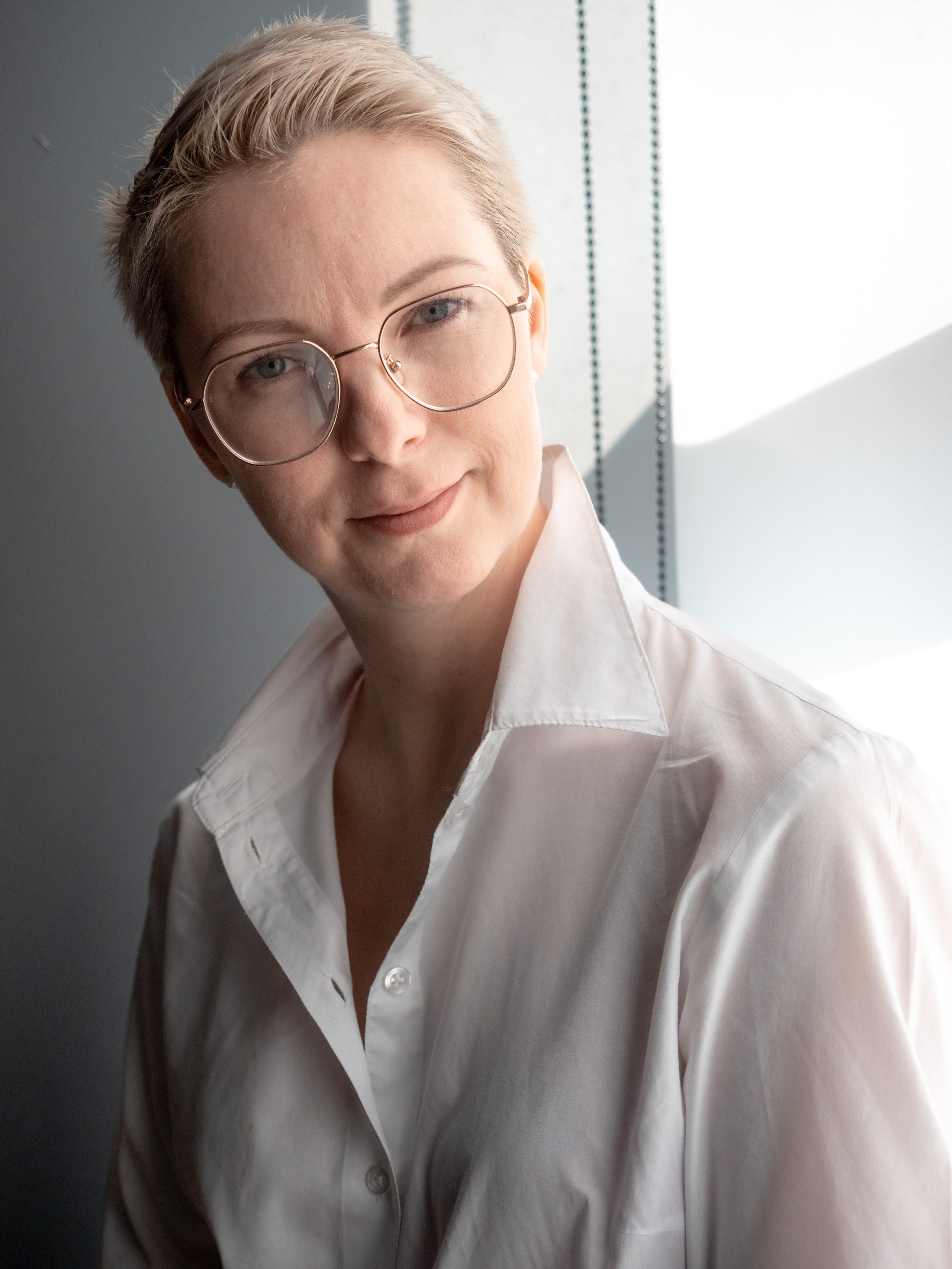 Портреты разноплановые. Фотограф