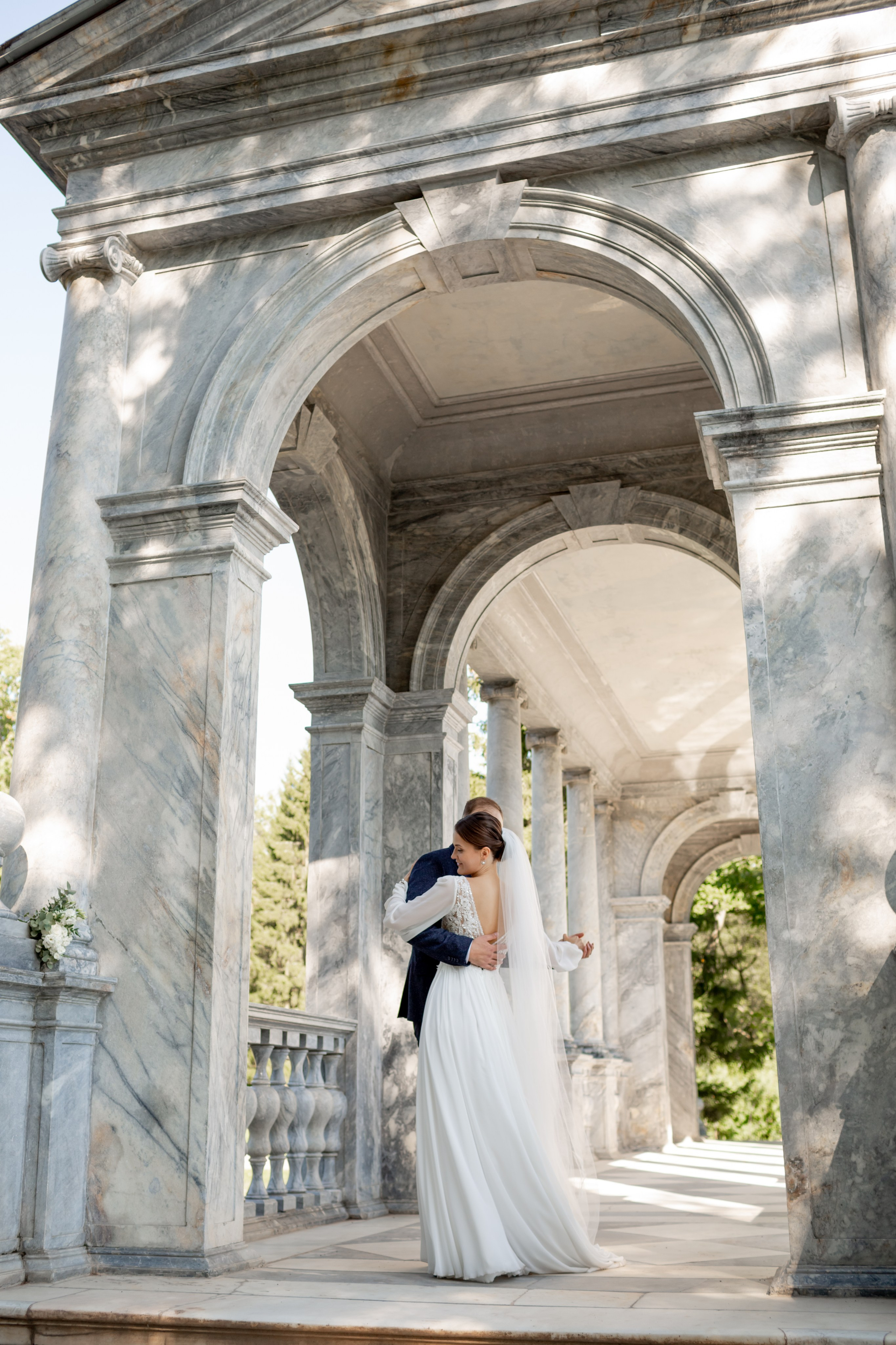 Свадебная фотопрогулка в Пушкине. Свадебный фотограф Кирилл Белый