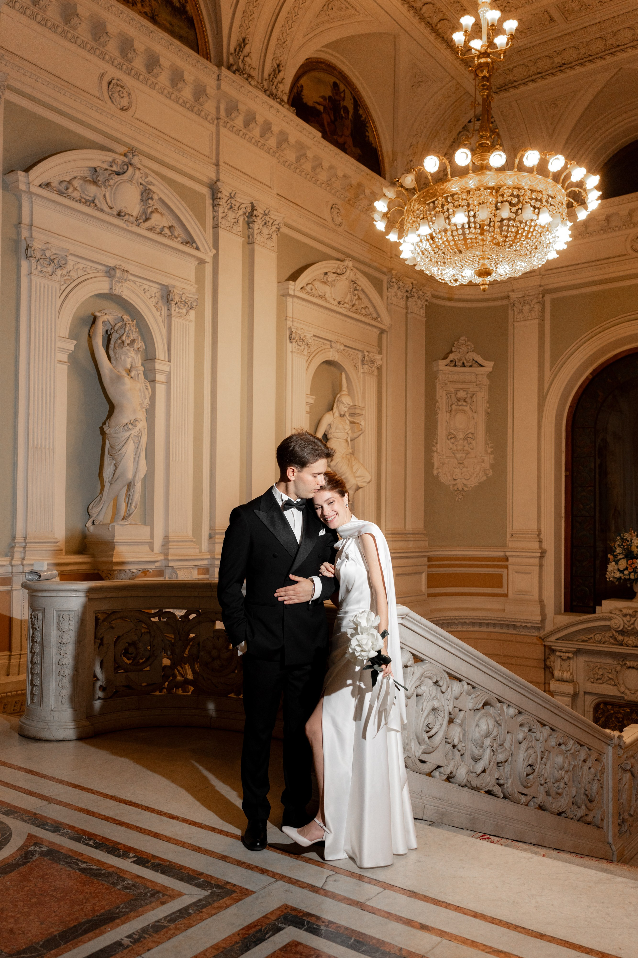 Свадебная съемка на закате. Свадебный фотограф Александр Невский в Санкт-Петербурге