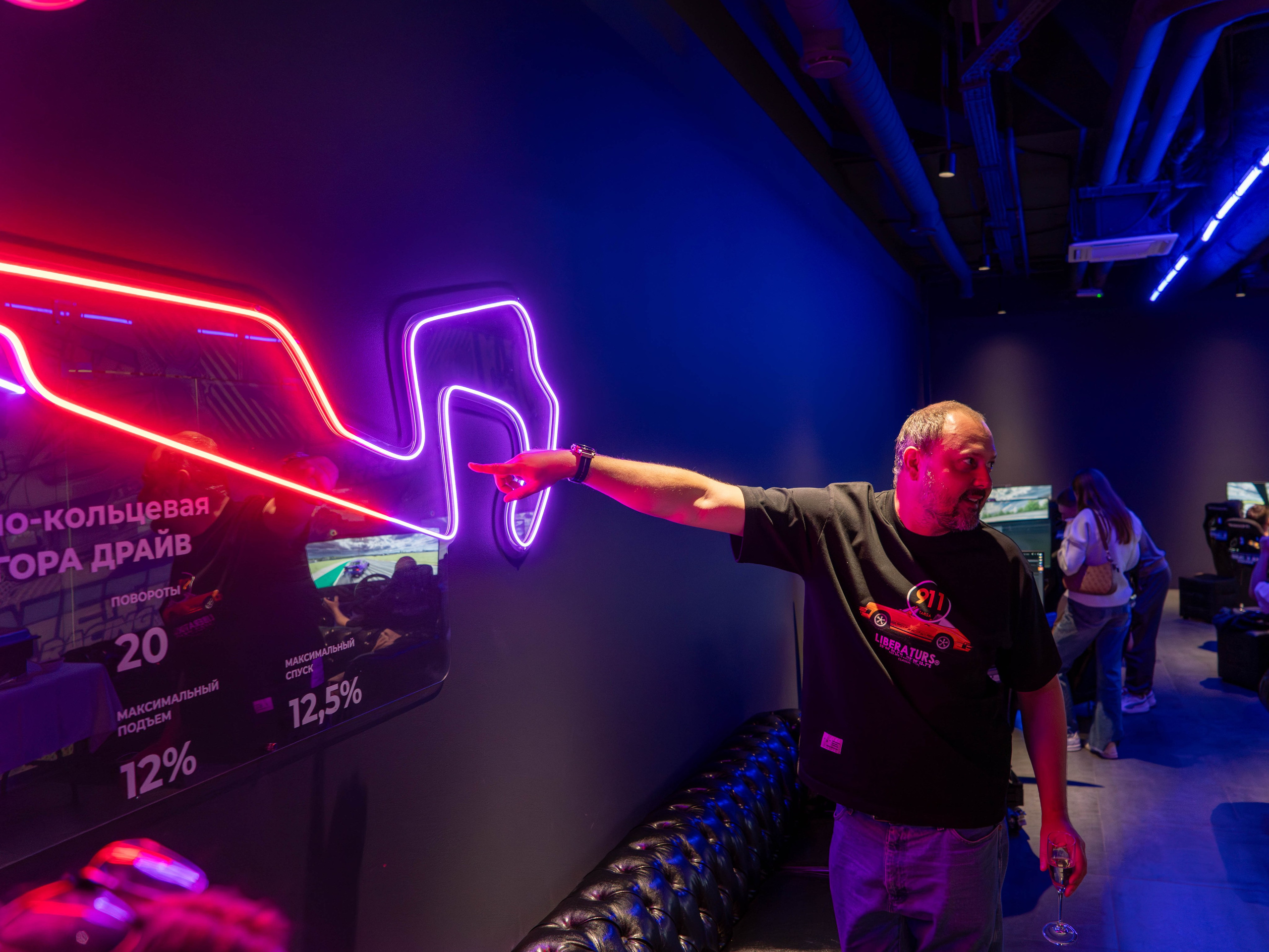 Открытие компьютерного клуба «Meta Racing». FM Media Сrew. Репортажные фото и видео