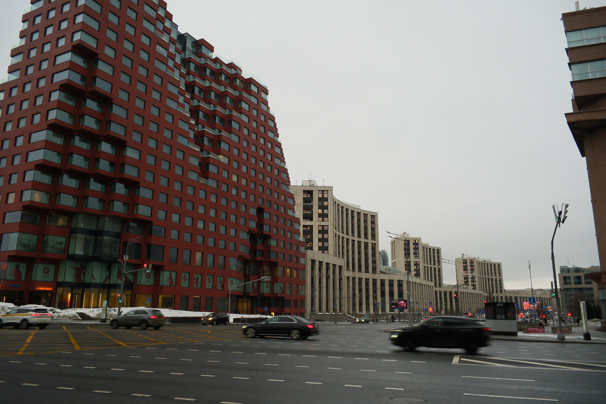 Улица, люди, жизнь…