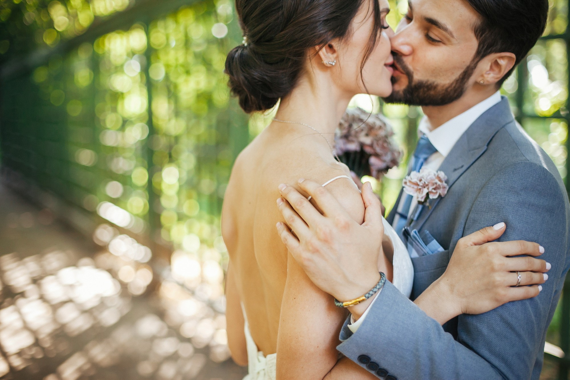 Ты мой космос, свадьба в СПБ. Фотограф крещение венчание в Петербурге! Помогает подобрать храм и посоветовал душевного батюшку в СПб