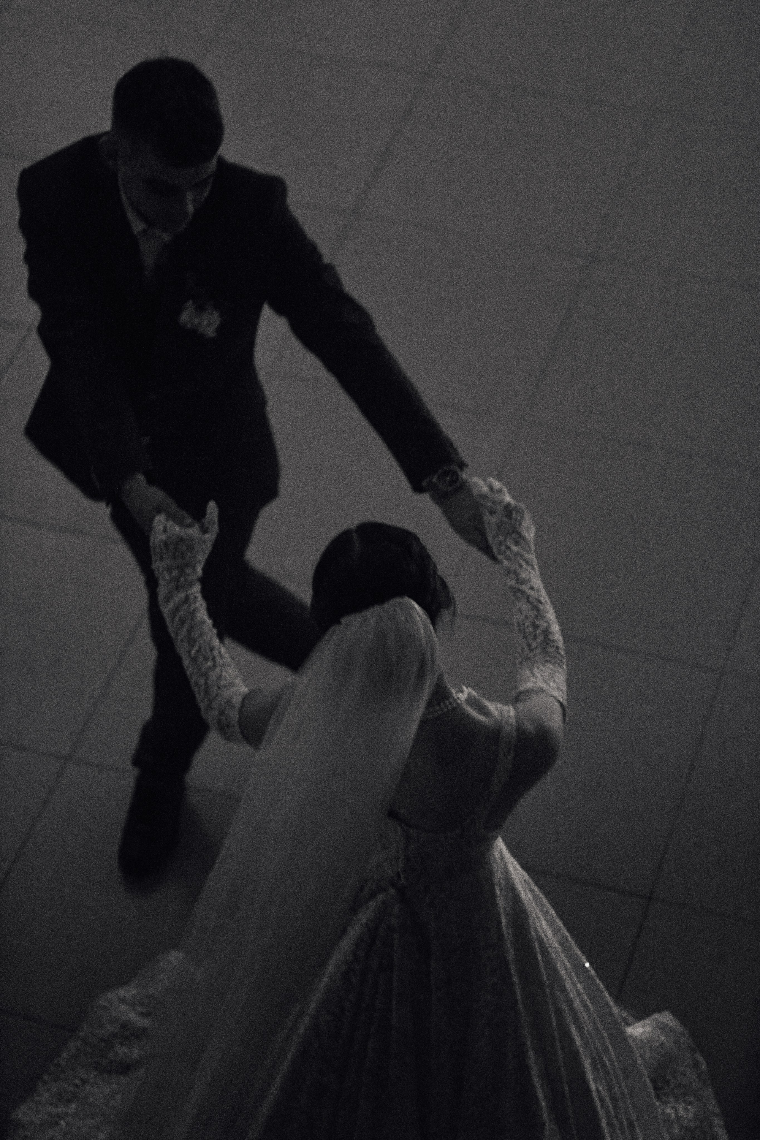 Свадебные фотографии в Крыму — лучшие моменты счастья | Роман Скрипкин. Живые фото в Крыму | Фотограф Роман Скрипкин | Искренние фотографии без поз и суеты