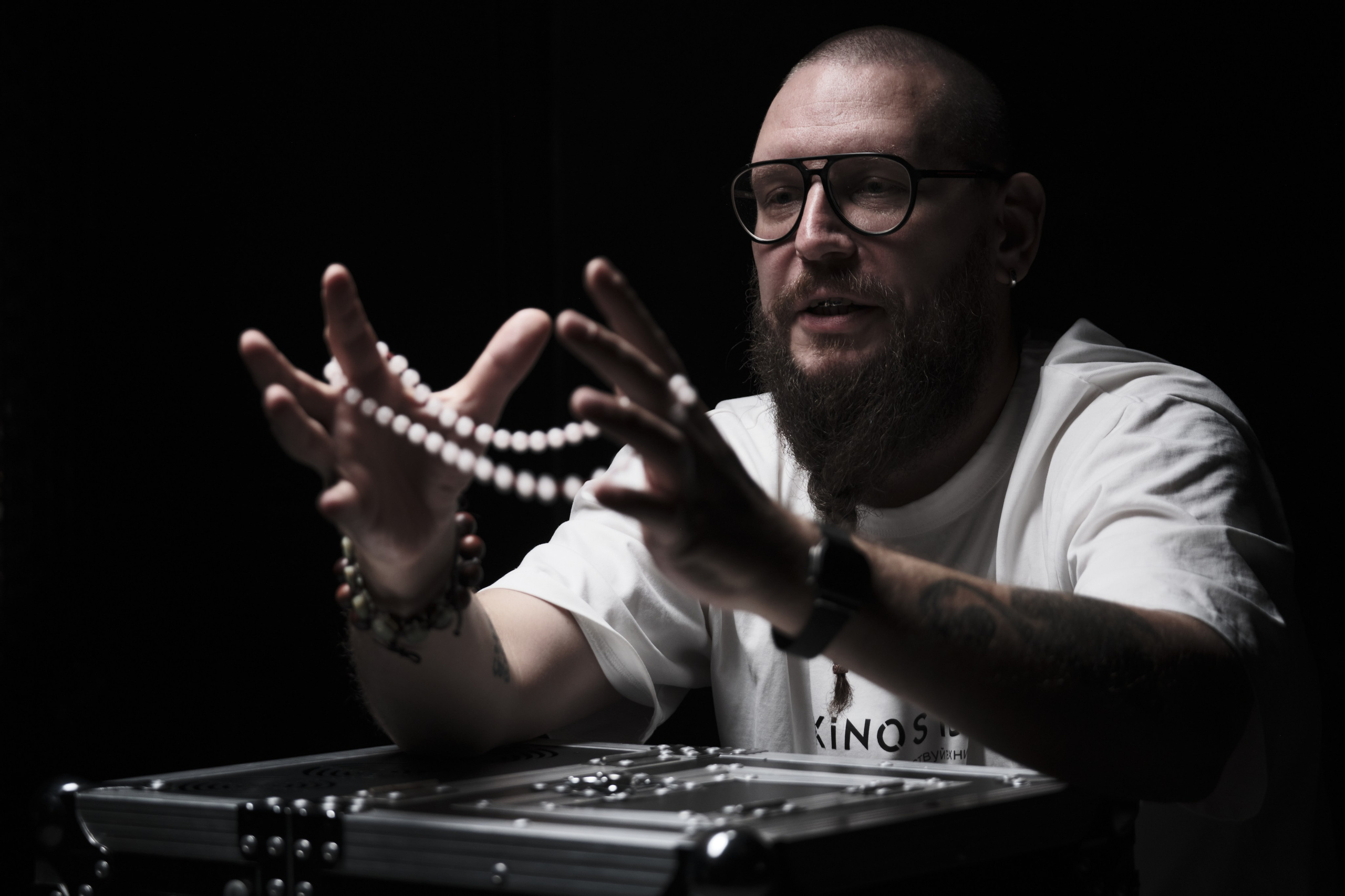 Мужской портрет со студийным светом. IS — Игорь Сержант | Фотография и рисунок