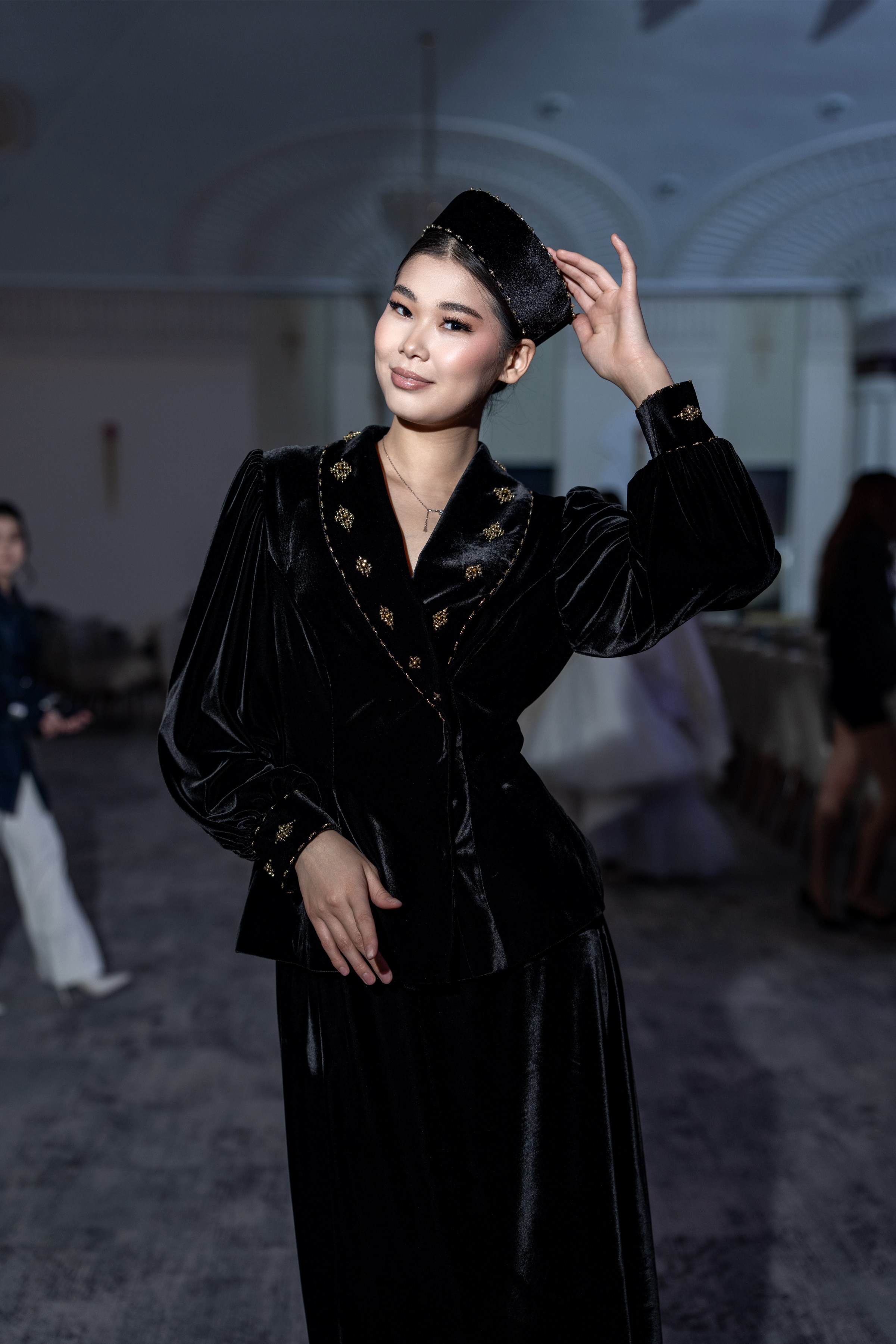 Backstage. Сайт Алматинского НЮ АРТ, будуар и фэшн фотографа Дениса Карпенко