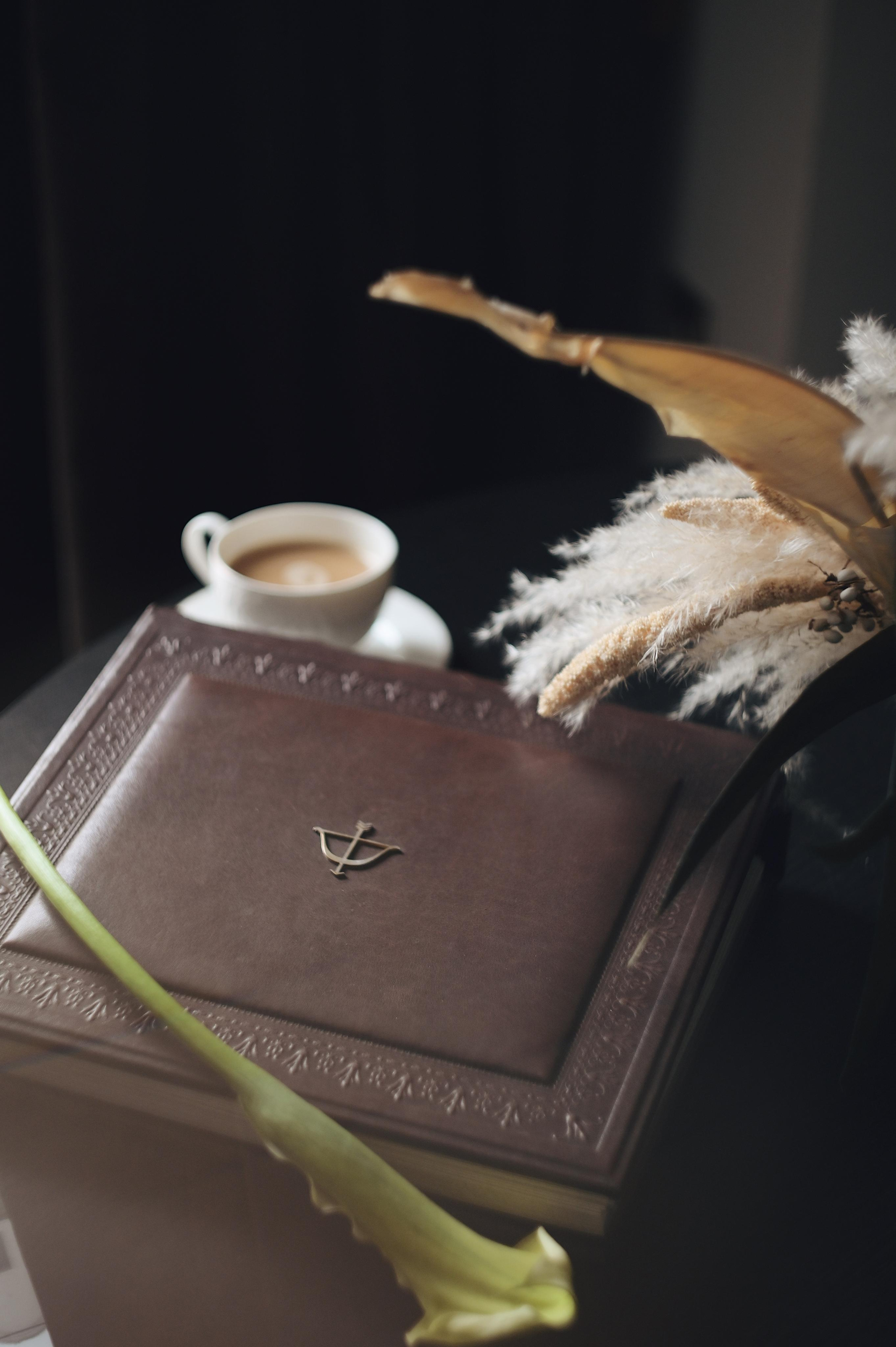 Съёмка для ювелирного бренда DYNASTY. Выпускные альбомы в современном стиле | Казань