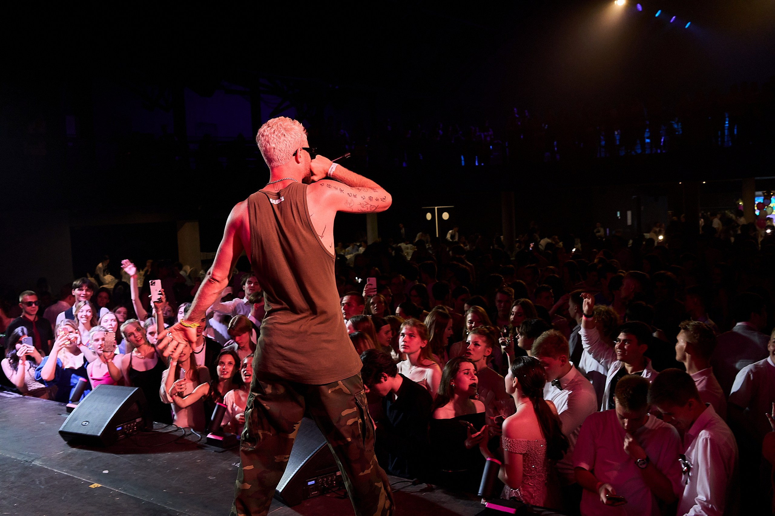 Выпускной 2024 концертный зал Академия ВТБ. Фотограф и Видеограф в Москве. Олег Корушев