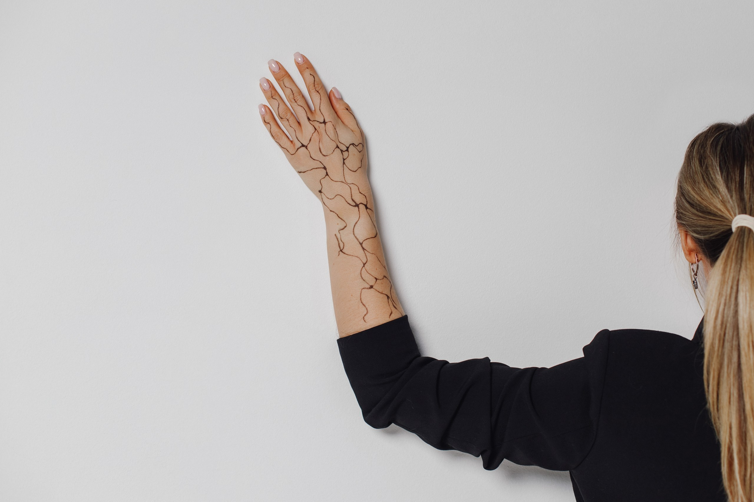 Контентная фотосессия для инструктора по нейрографике и эстетического коуча. Контентный фотограф в Перми Натали Кытманова