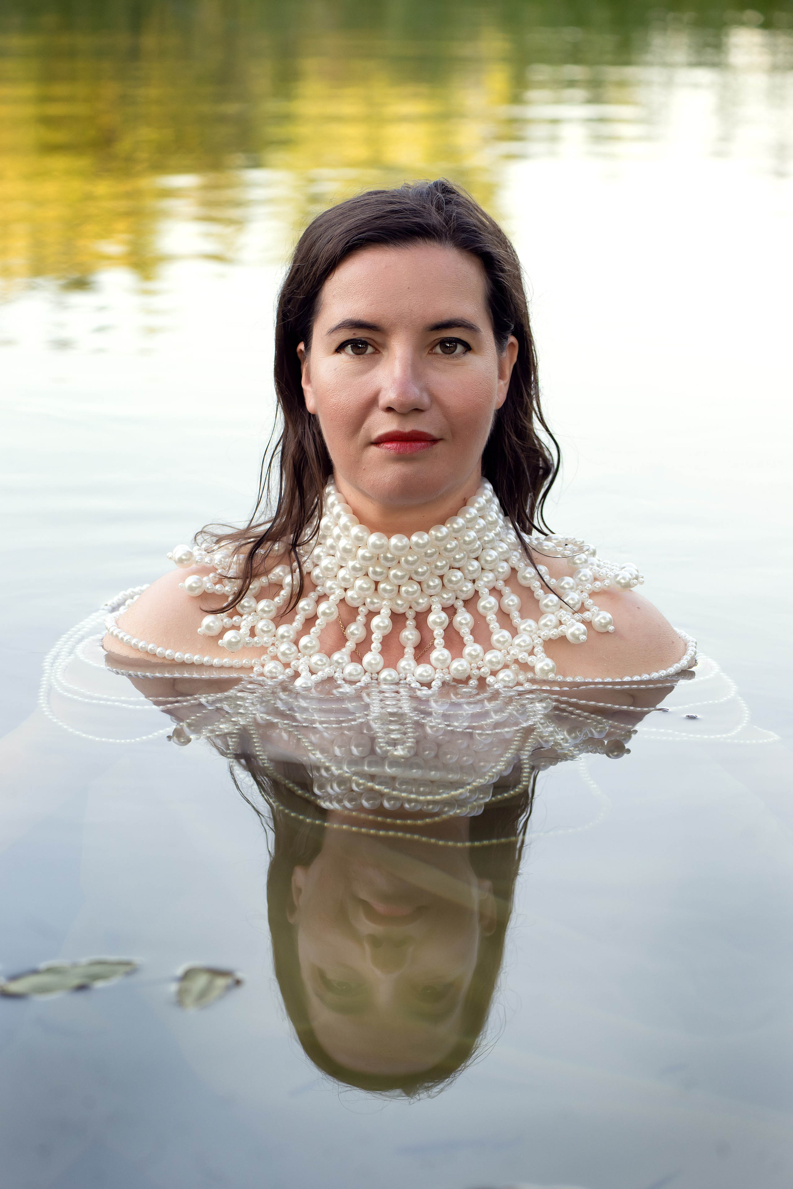 Платье, бусы и вода...... Главная