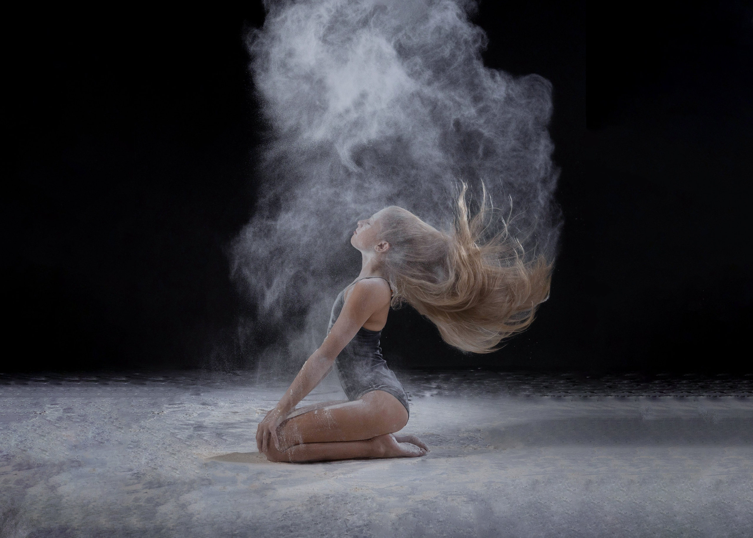 Фотоссесия с мукой. Sport Art Foto