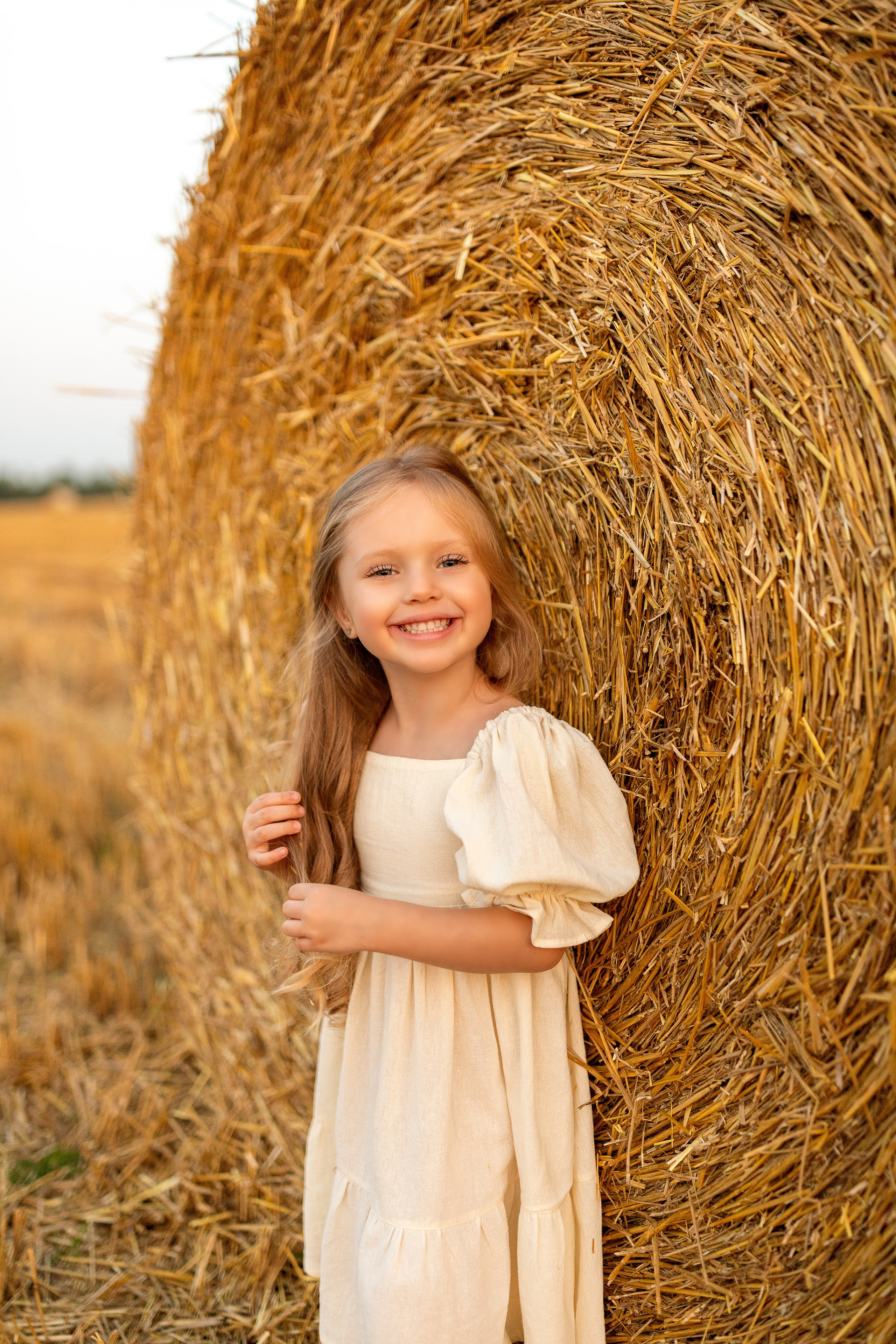На сеновале. Настасья Перова Фотограф