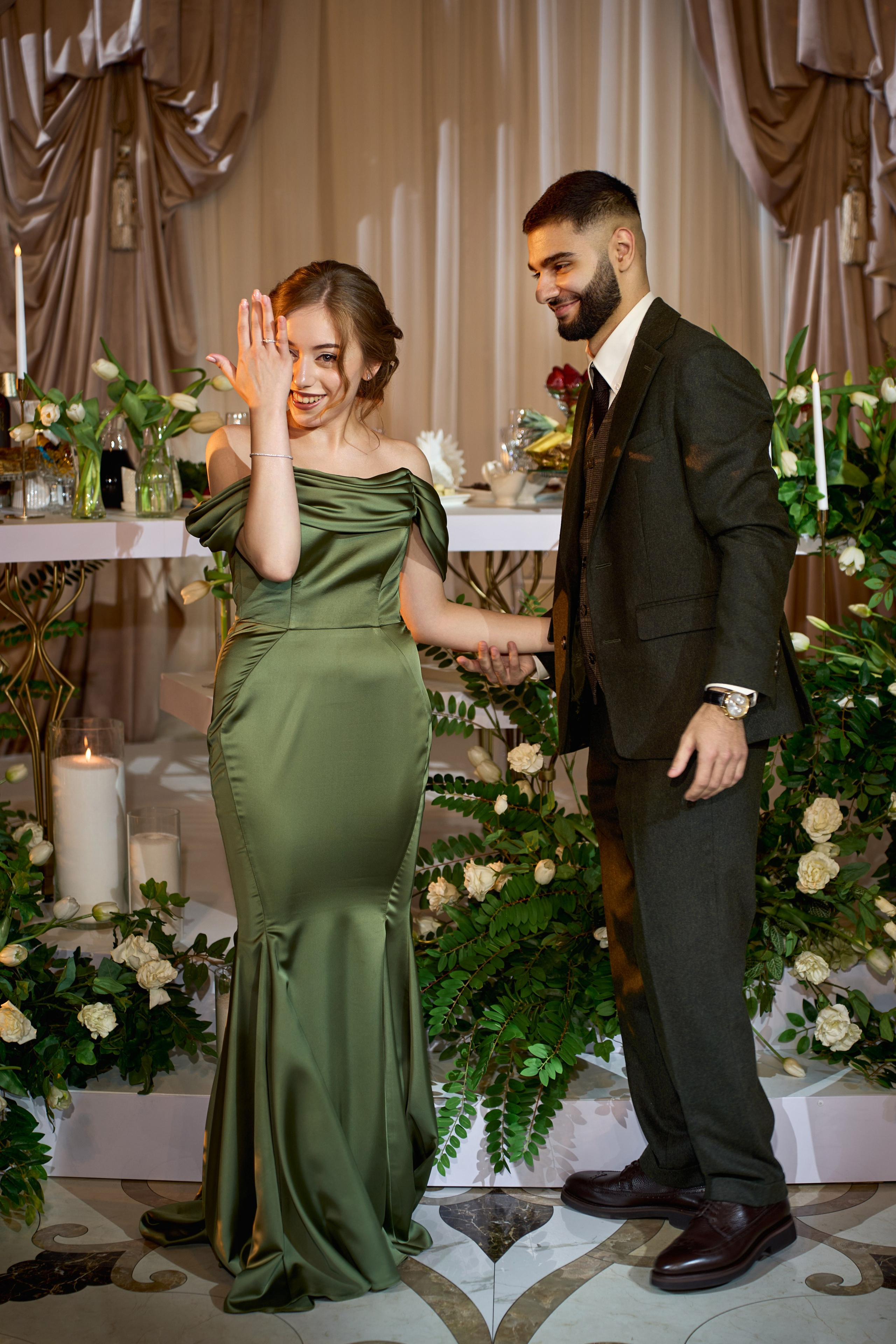 Красивое и чувственное сватовство Рафаэля & Алины в GOLDEN PALACE от ТВИНС СТУДИО. ТВИНС СТУДИО — лучшие свадебные фотографы и видеографы в Краснодаре