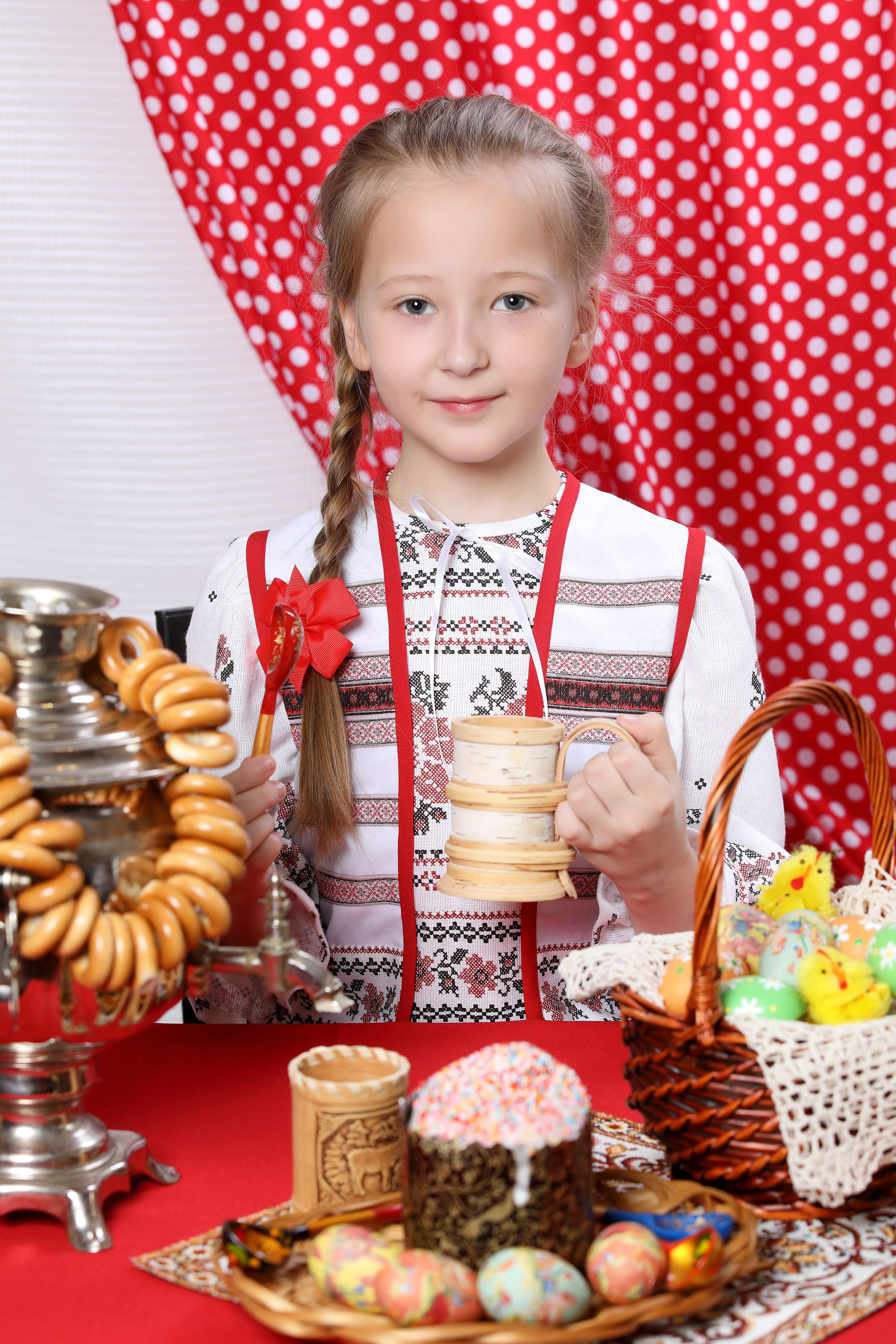 Пасхальный стол. Детская выездная фотостудия