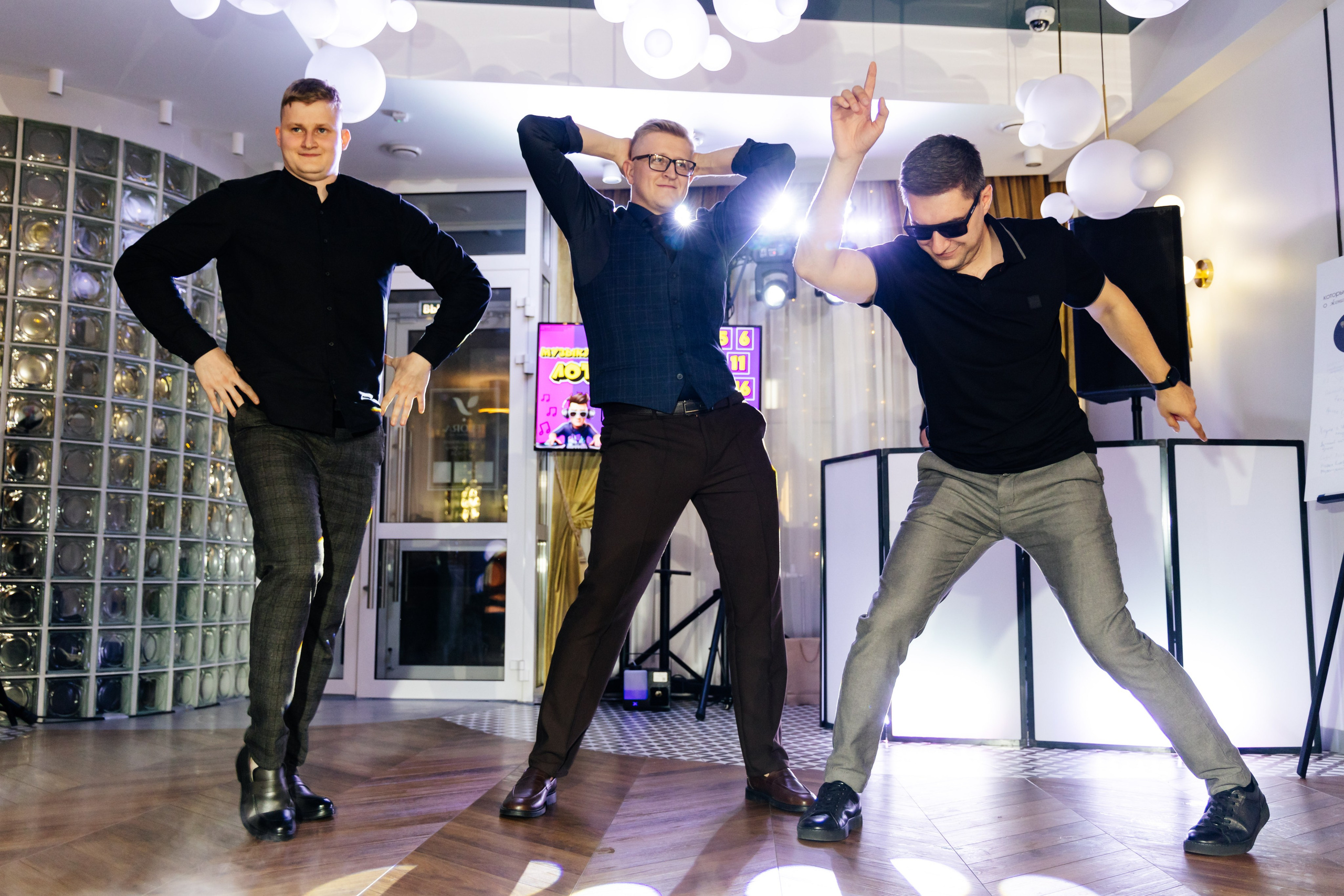 Алена и Руслан. Видеограф и Фотограф в Челябинске Ксения и Владимир Рюмины