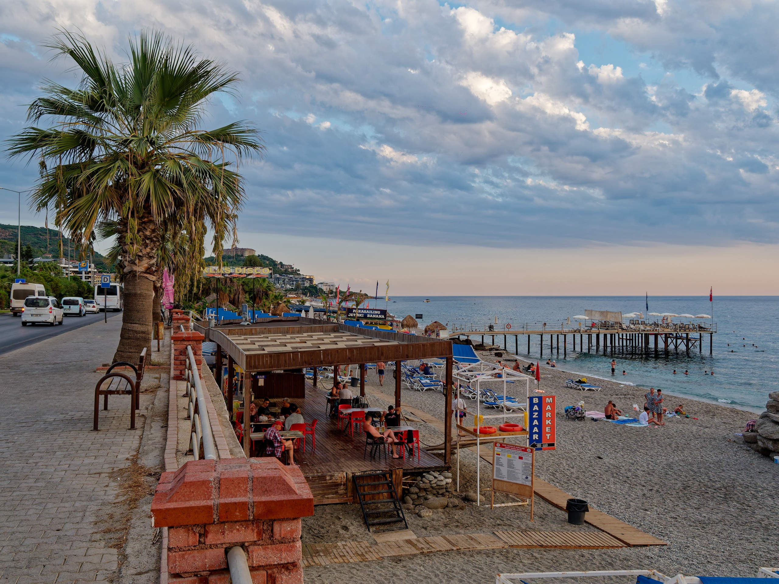 Алания 2025, город, стрит-фото. Избранные фотографии