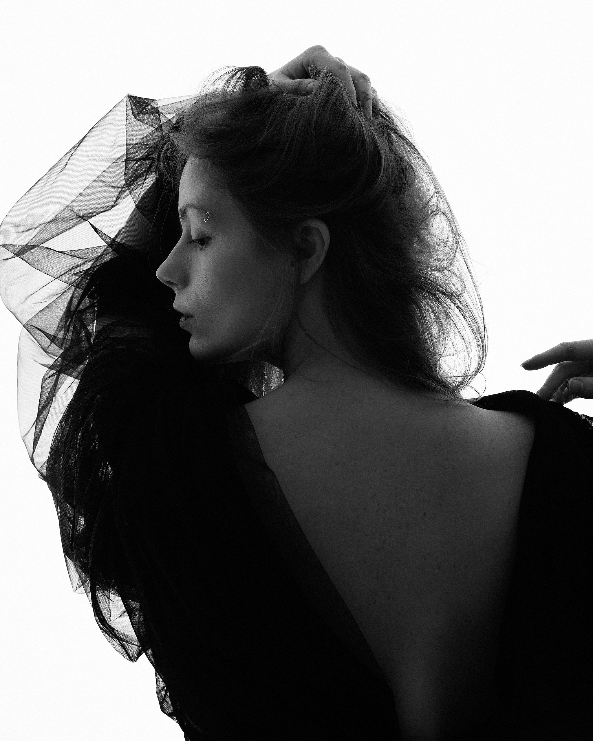 Студийная съемка женского портрета. Портретный фотограф Белград Матвей Кармаков