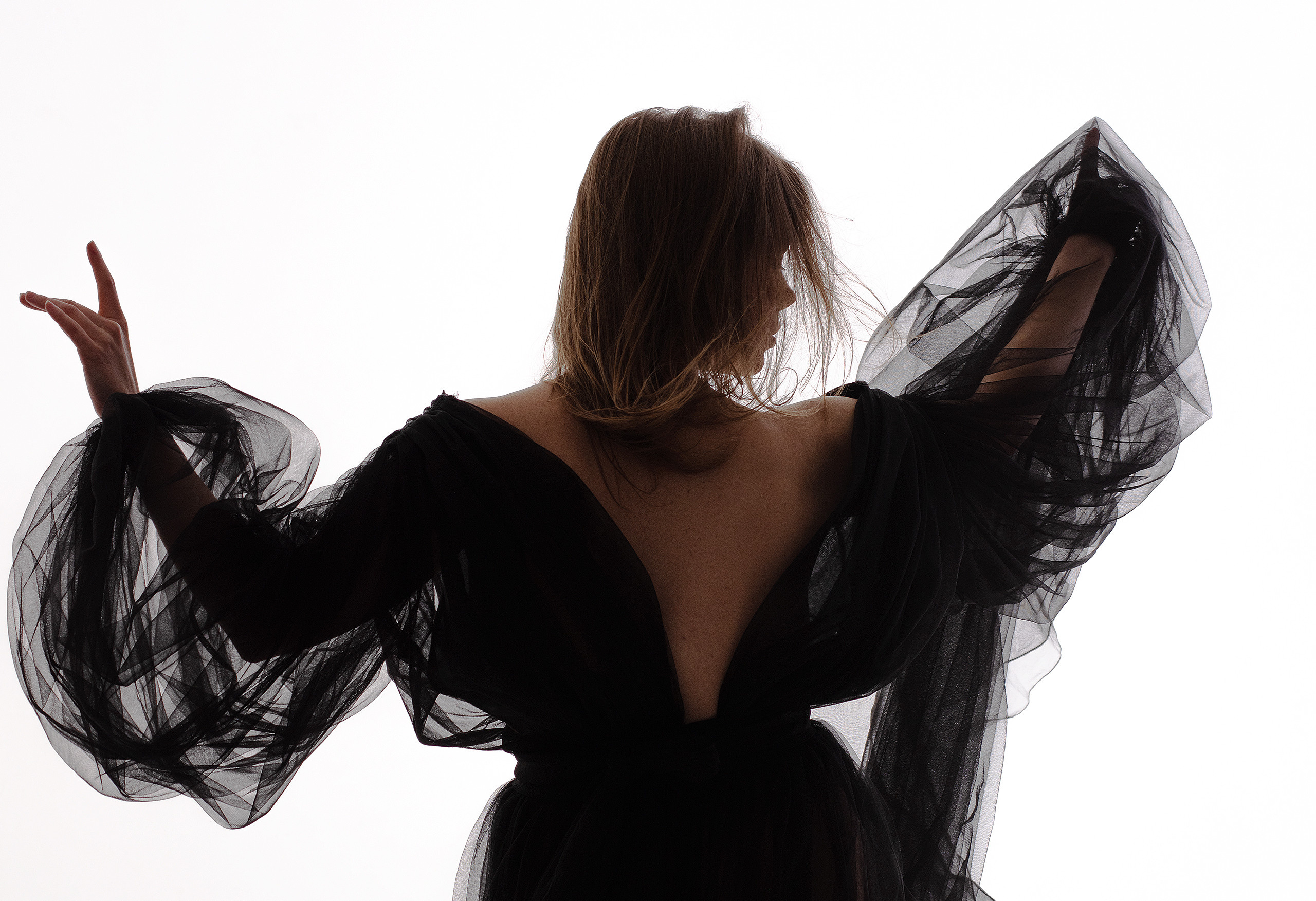 Студийная съемка женского портрета. Портретный фотограф Белград Матвей Кармаков