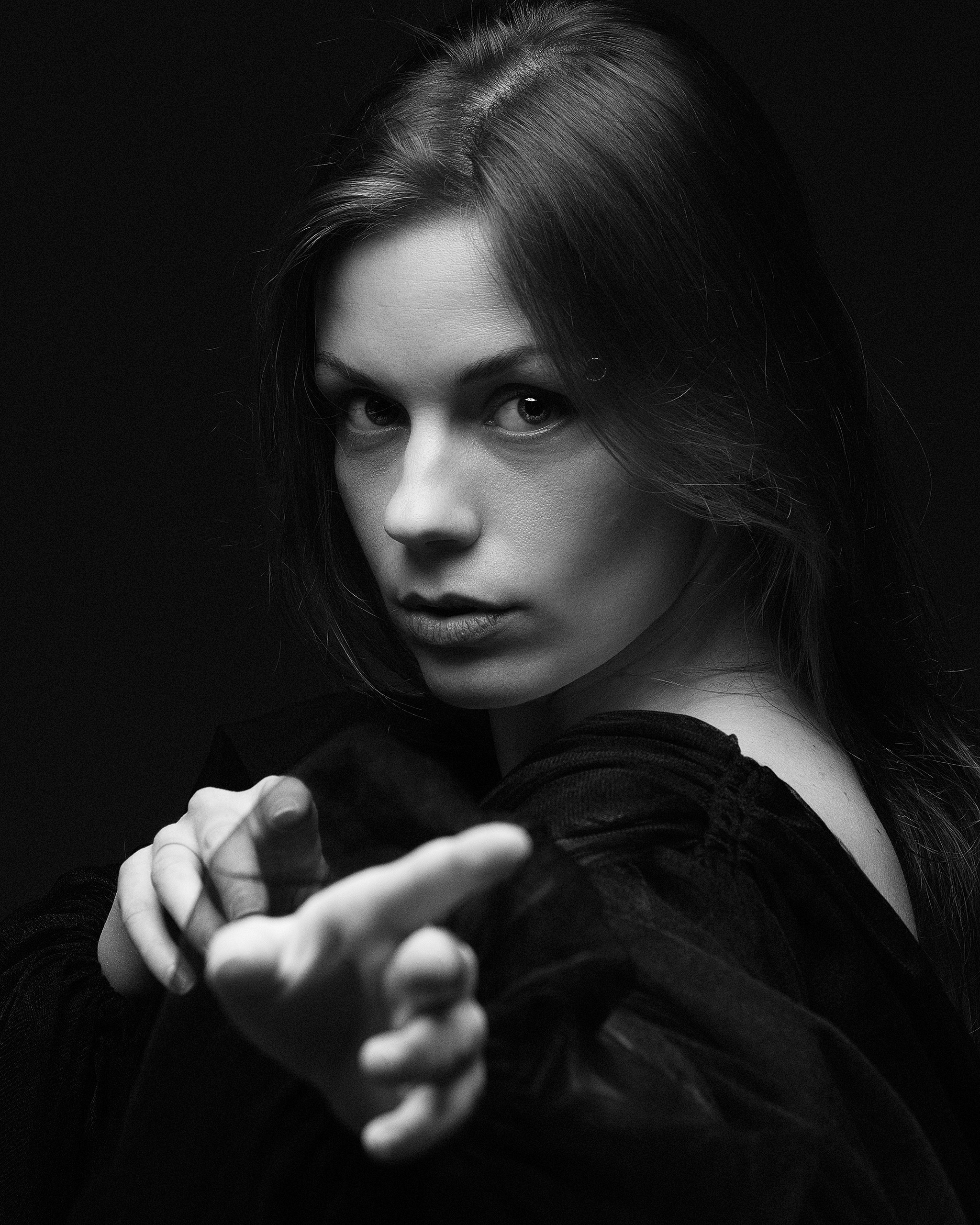 Студийная съемка женского портрета. Портретный фотограф Белград Матвей Кармаков