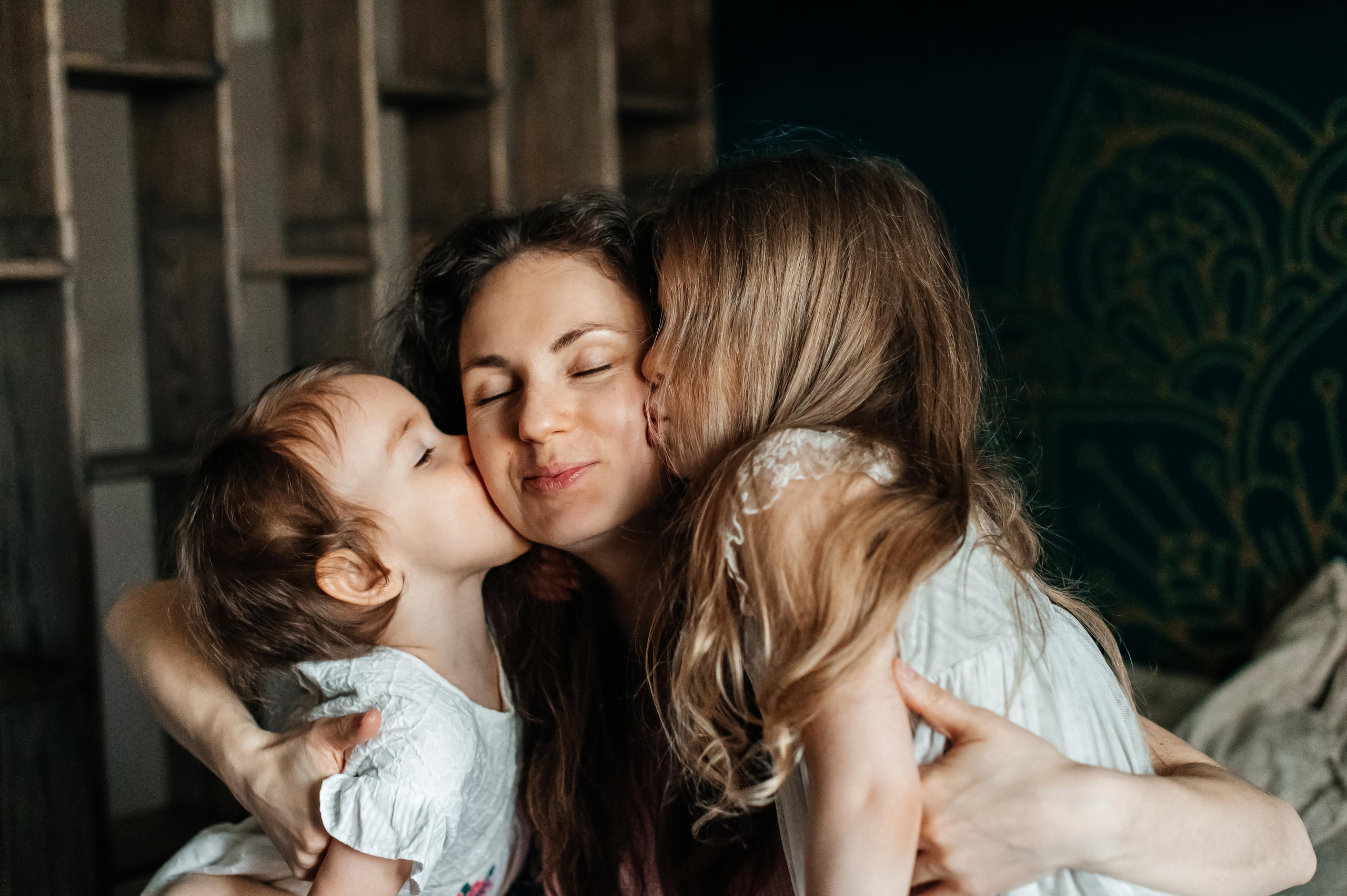 Домашняя девчачья фотосессия. Семейный фотограф. Lifestyle. Москва. Анастасия Михайлова