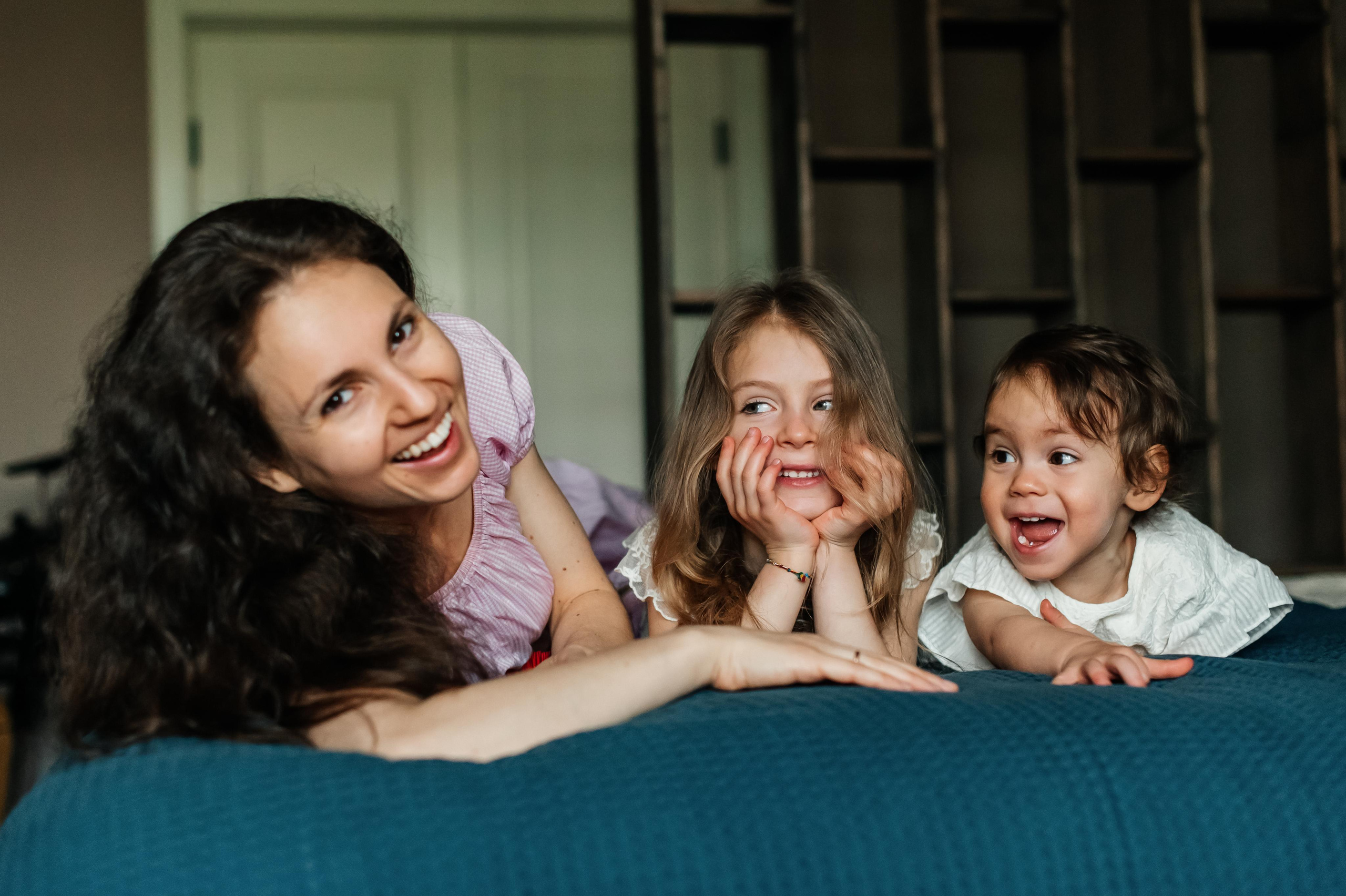 Домашняя девчачья фотосессия. Семейный фотограф. Lifestyle. Москва. Анастасия Михайлова