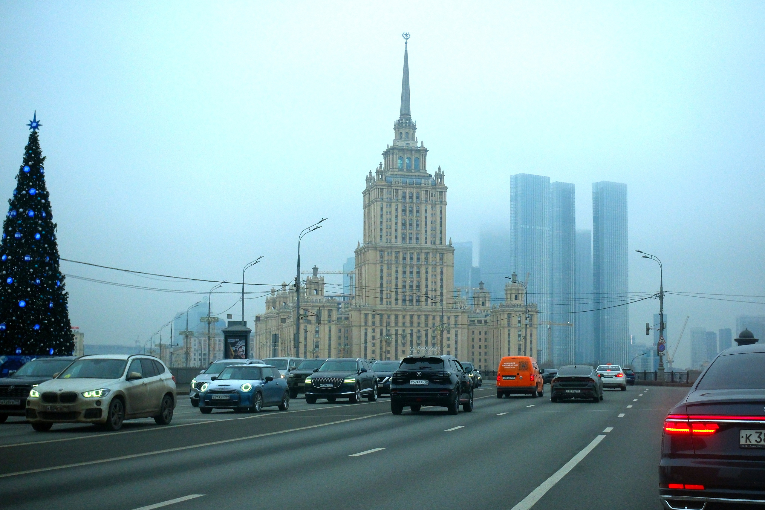 Улица, люди, жизнь…