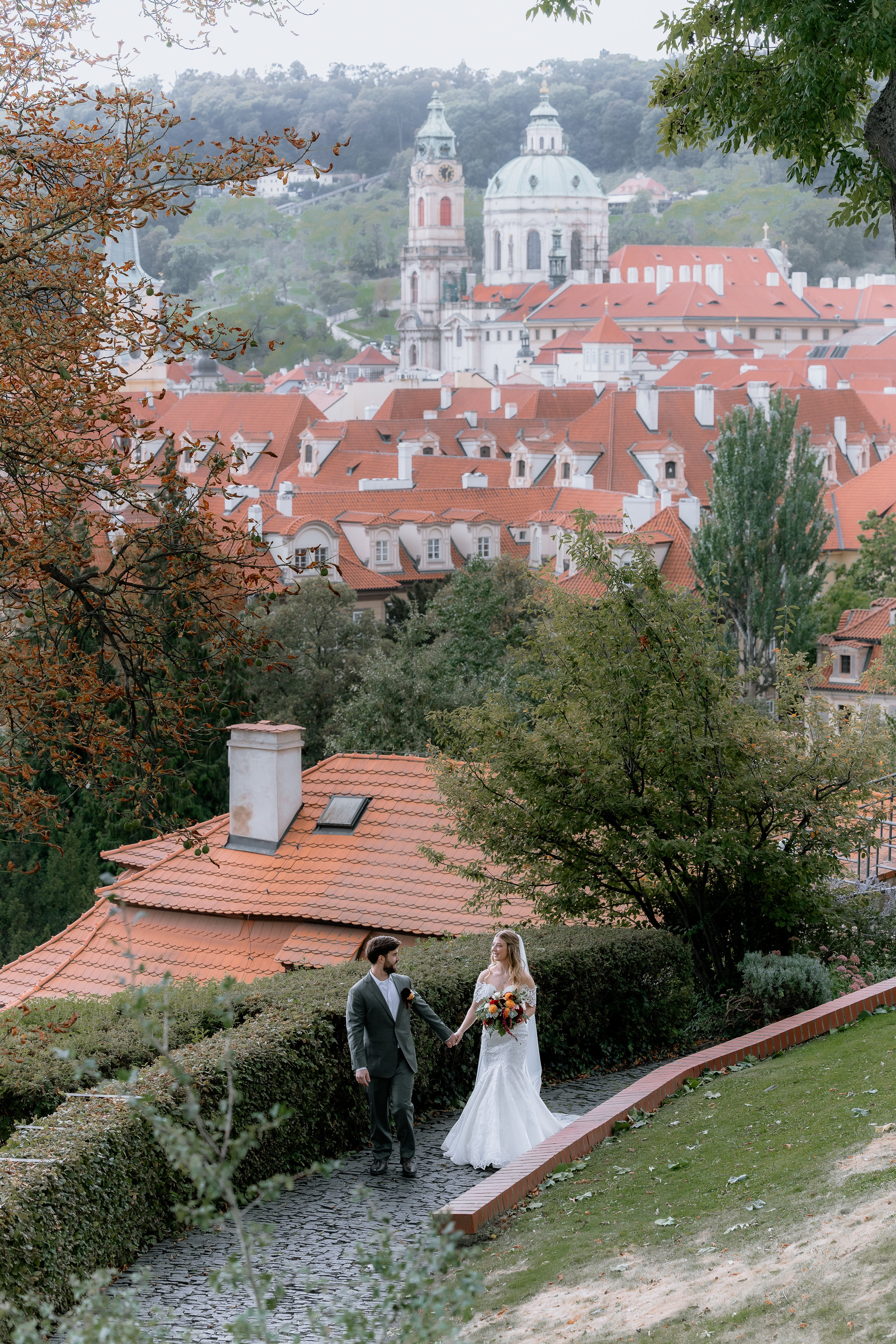Komorní svatba ve Villa Richter v Praze | EltoPhoto