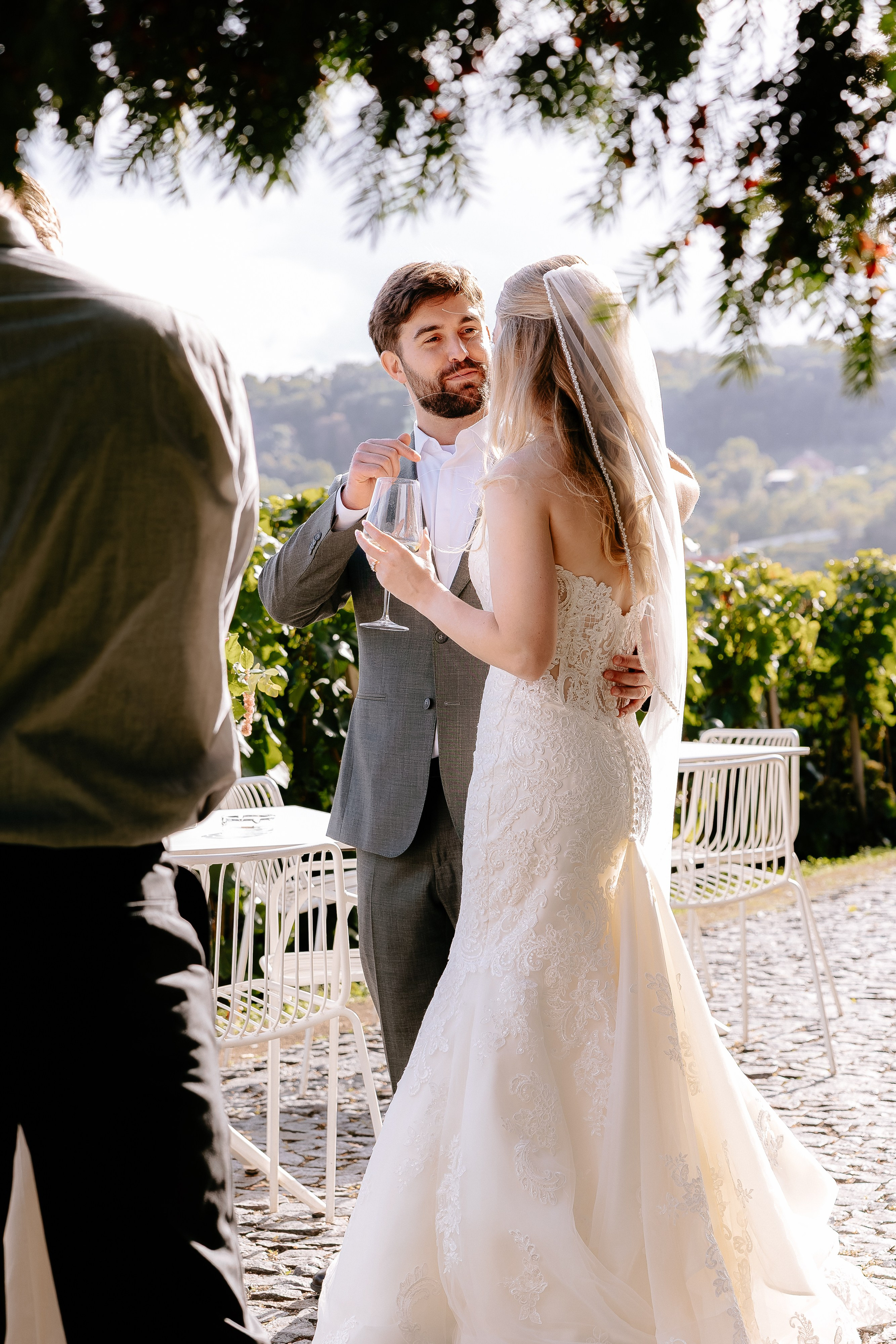 Komorní svatba ve Villa Richter v Praze | EltoPhoto
