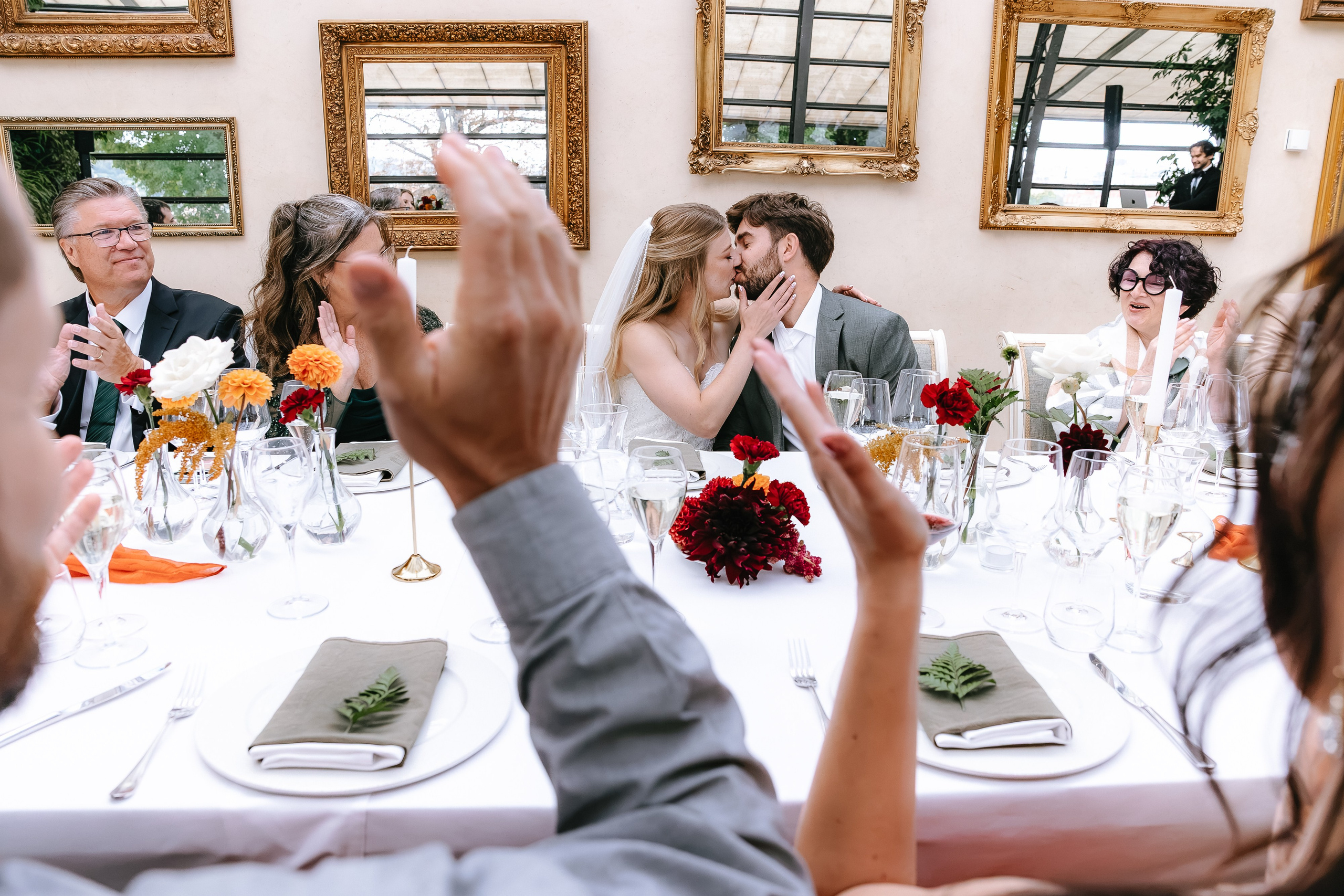 Komorní svatba ve Villa Richter v Praze | EltoPhoto