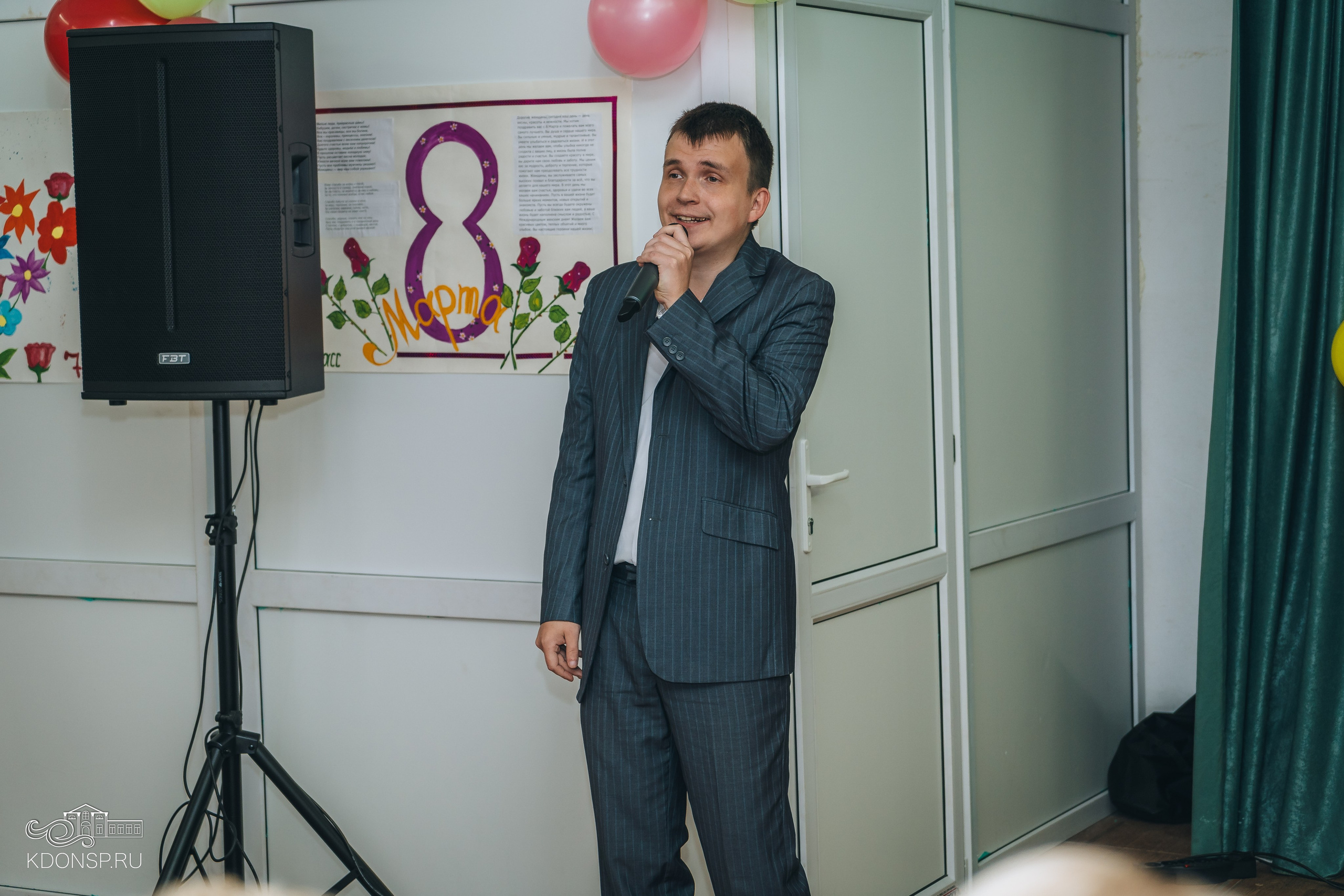 В преддверии праздника весны. Новотитаровский Дом культуры