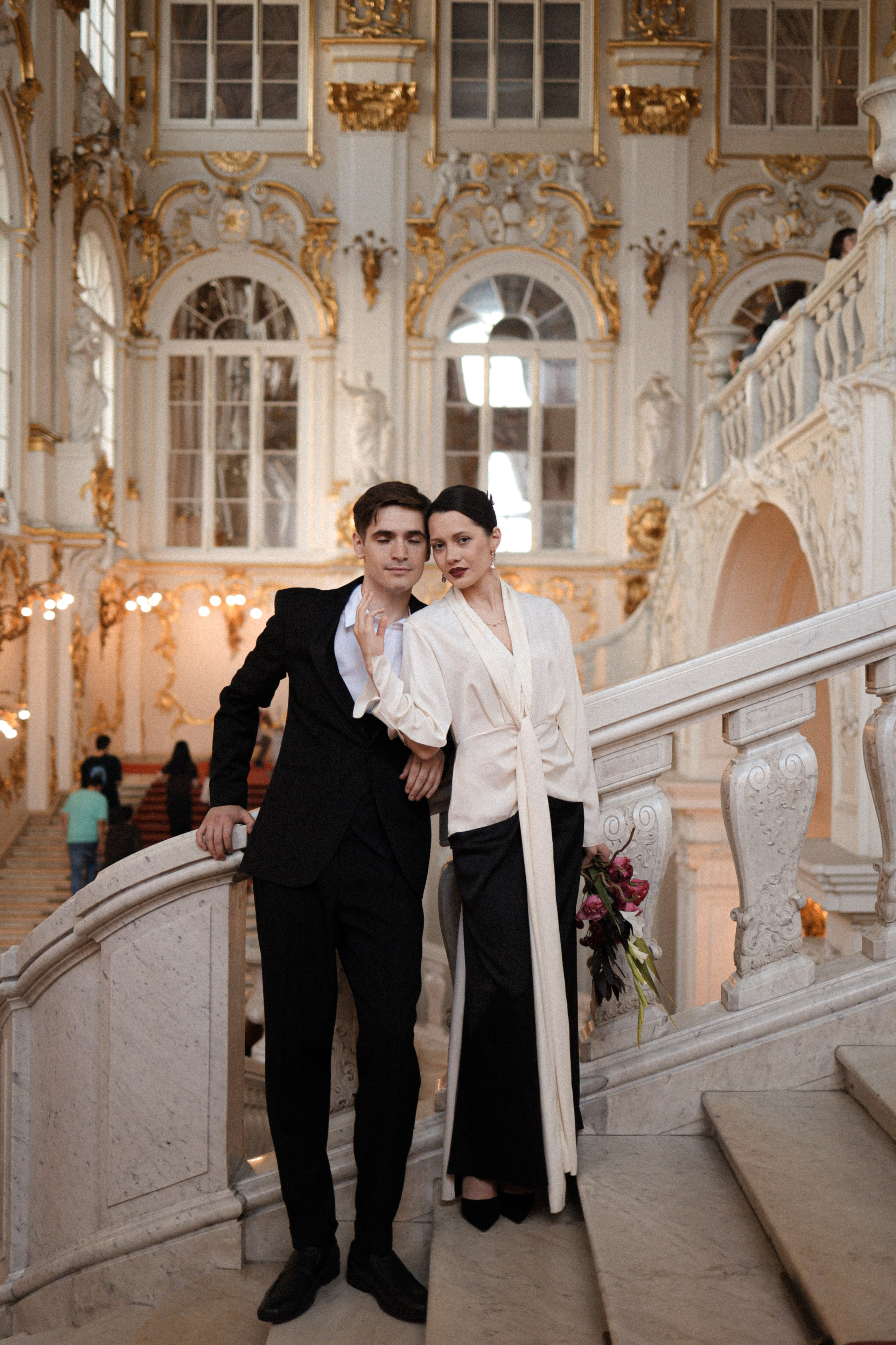 Гриша и Саша Эрмитаж. Семейный свадебный фотограф Семен Егоров