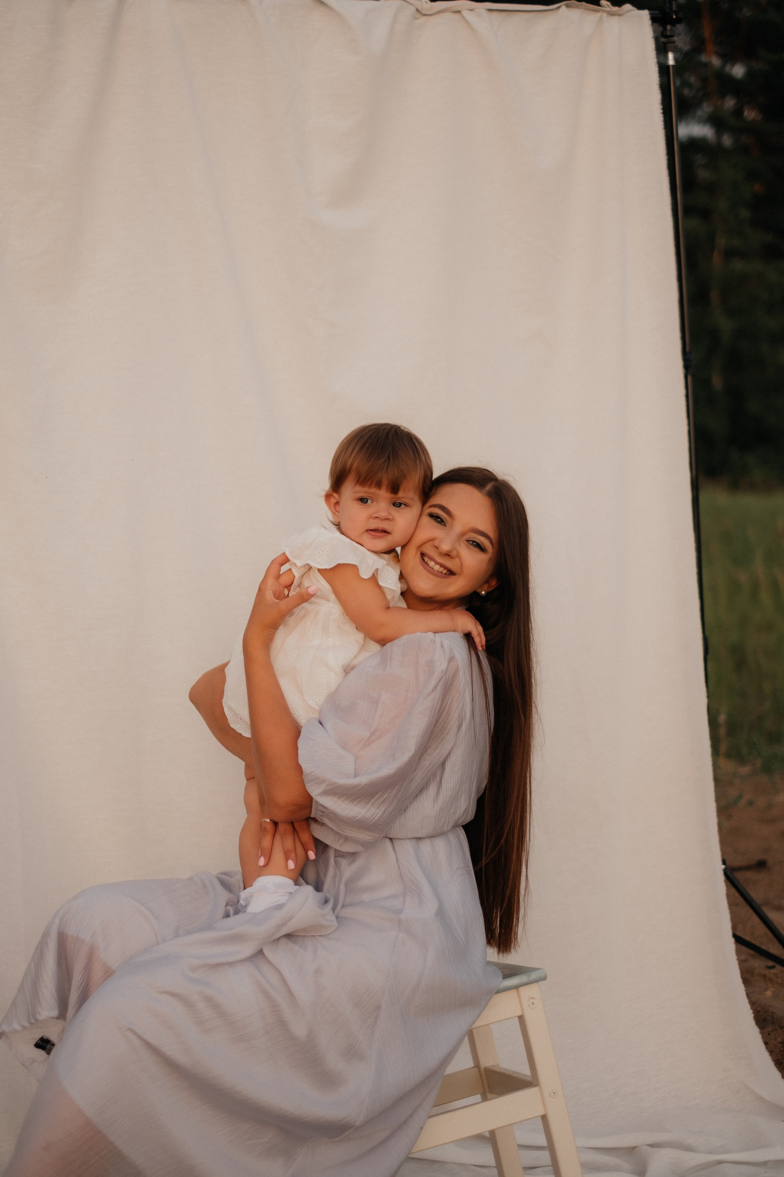 Алина, Ярослав и Тая на берегу. Фотограф в Новосибирске Диана Ильиных