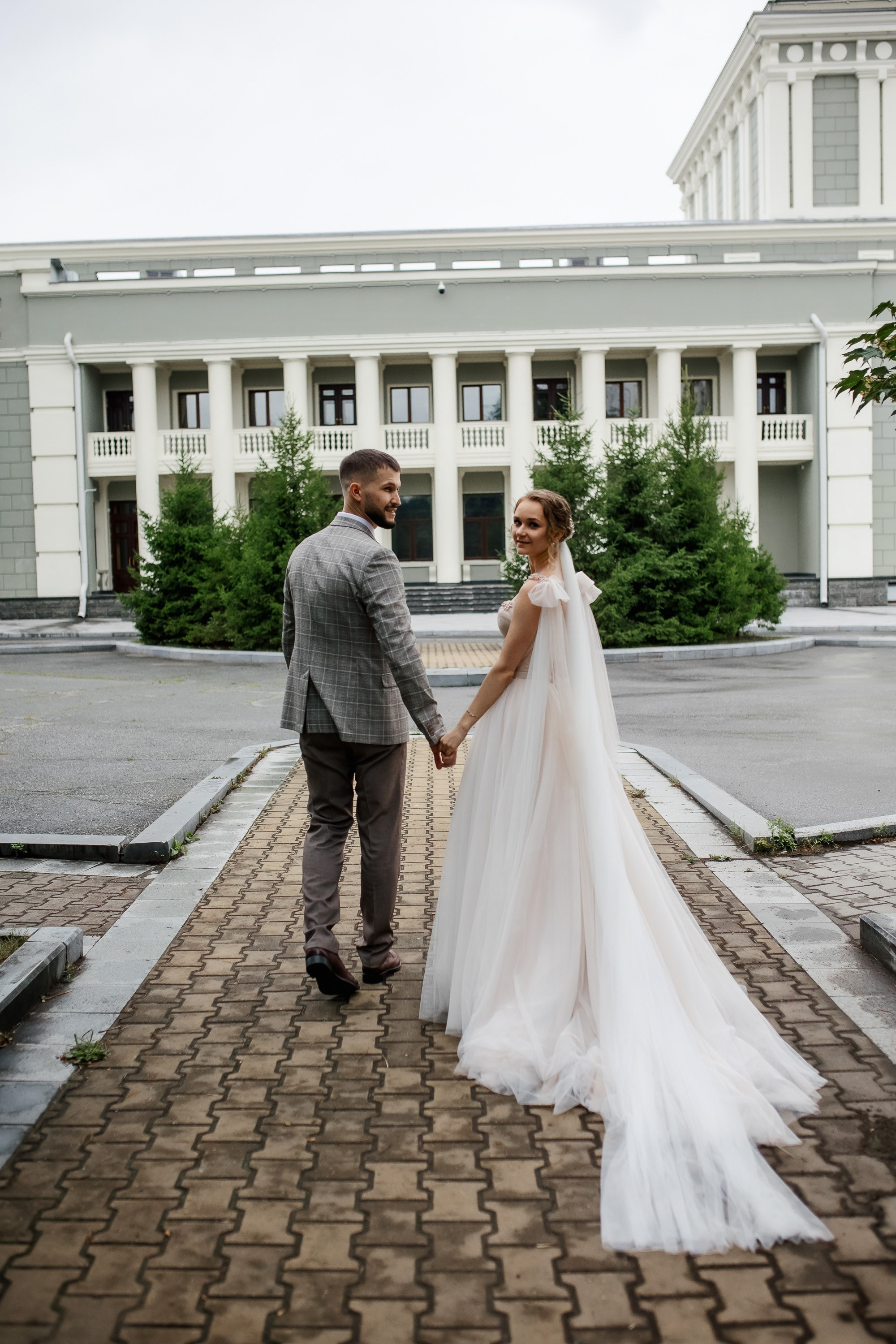 Степан и Ульяна. Утро. Загс. Прогулка. Дождь и солнце. Свадебный фотограф в Хабаровске