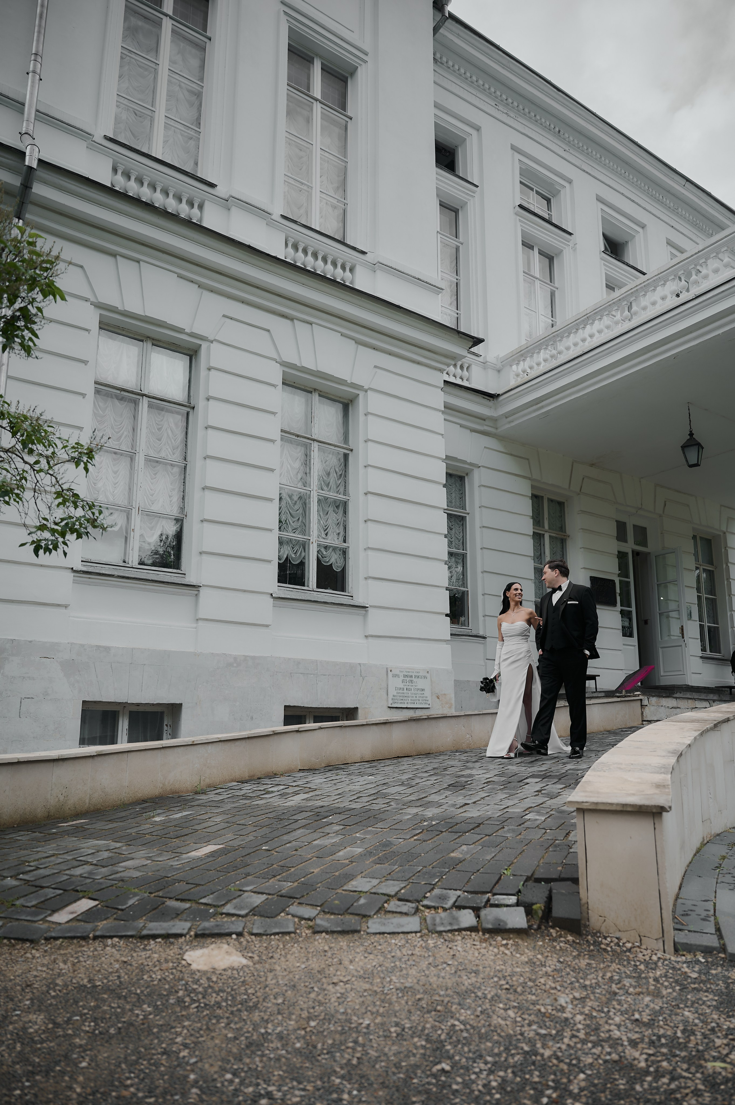 Свадебная прогулка в Богородицке. Свадебный фотограф в Туле Никита Беляев
