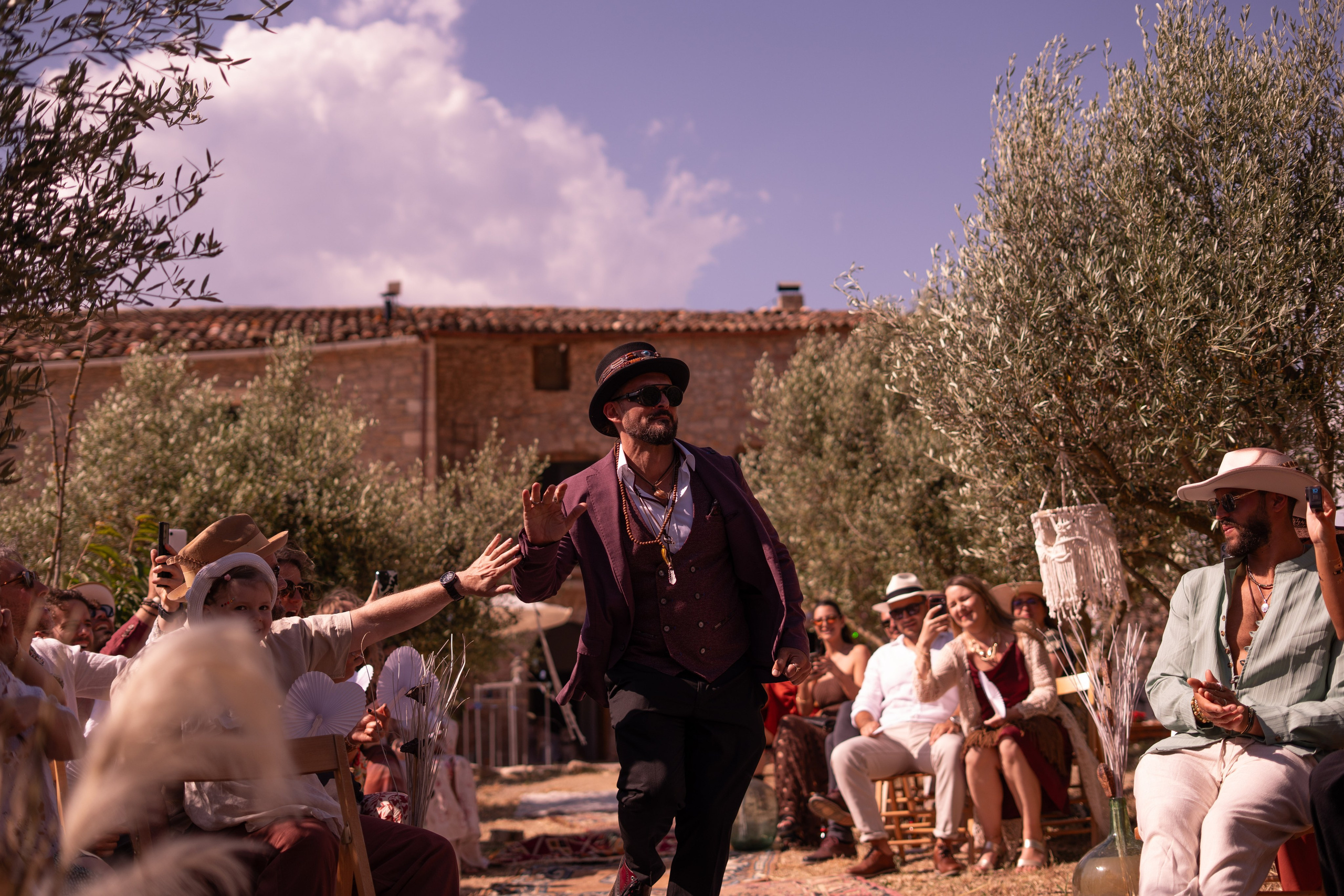 Stasy and Roberto. Wedding Photographer in Barcelona and Medellin