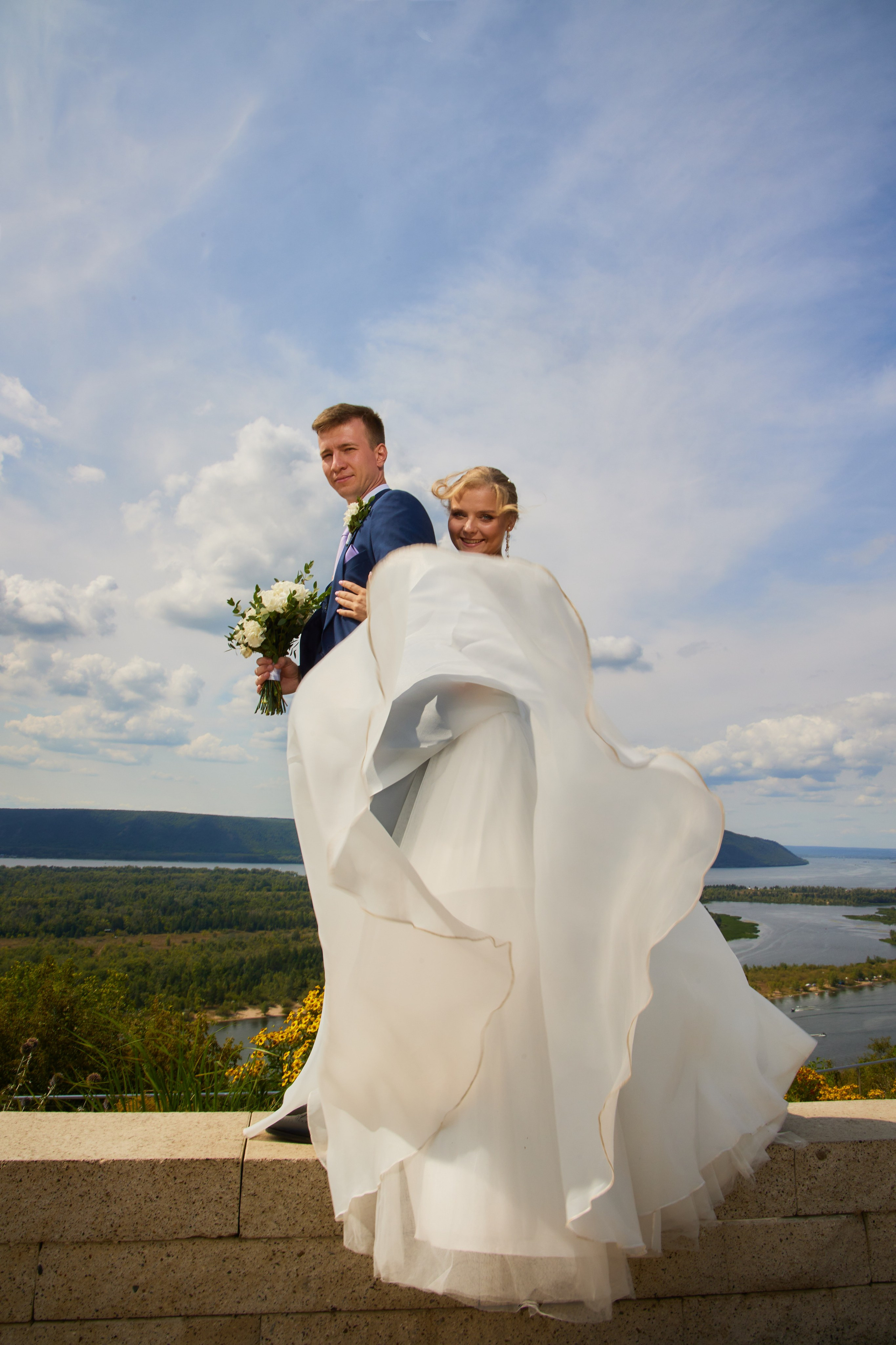красивое свадебное платье на вертолетке