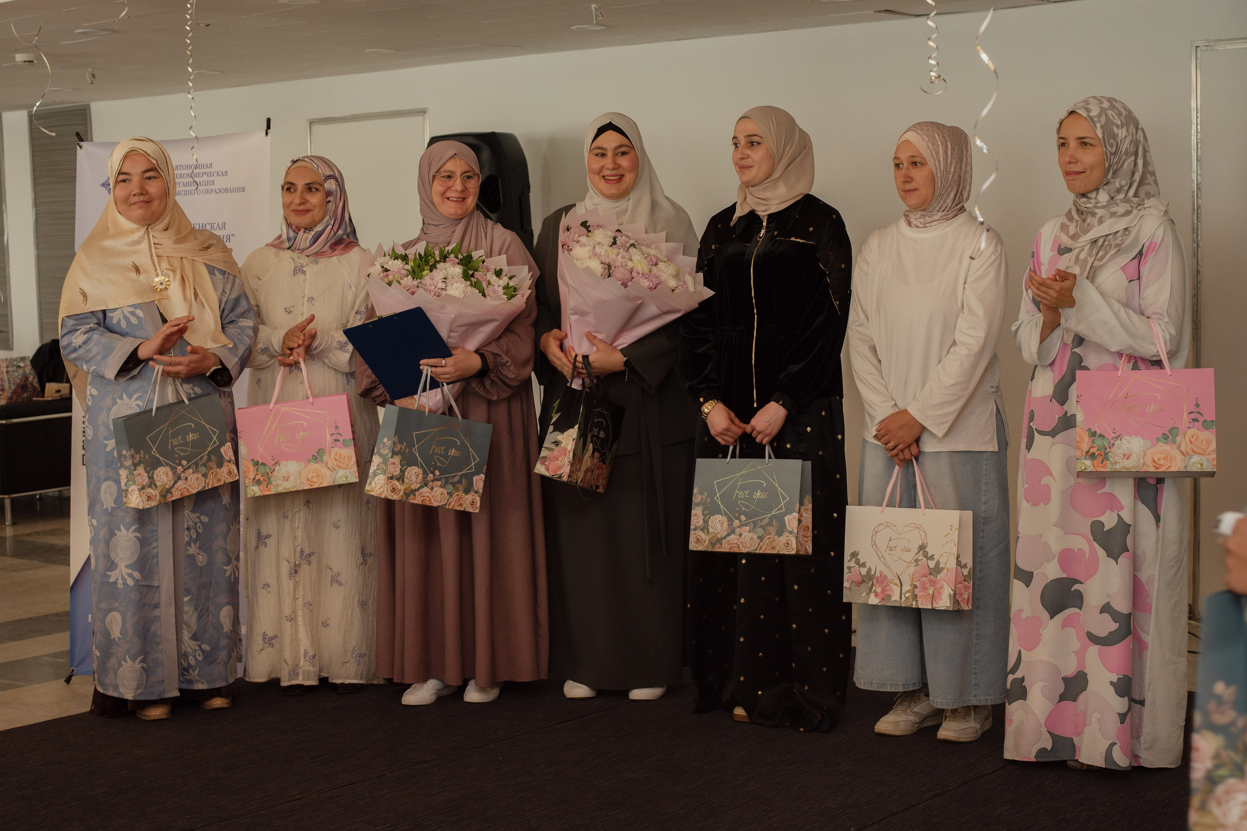 Выпускной в Евразийской женской гуманитарной академии. Лина Курочка — ваш фотограф