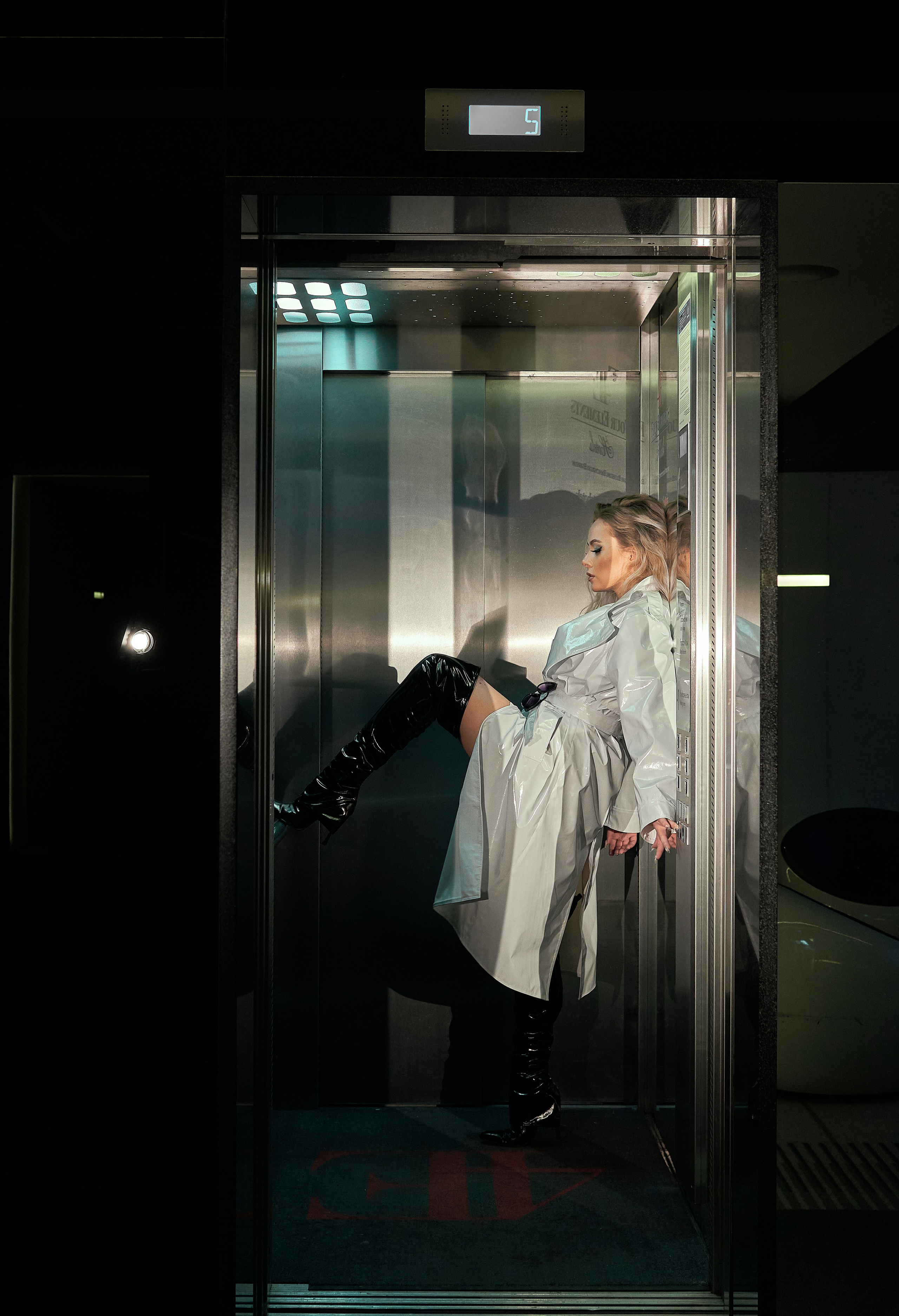 Примеры работ по ретуши. Фото и видеосъемка Alex May Екатеринбург