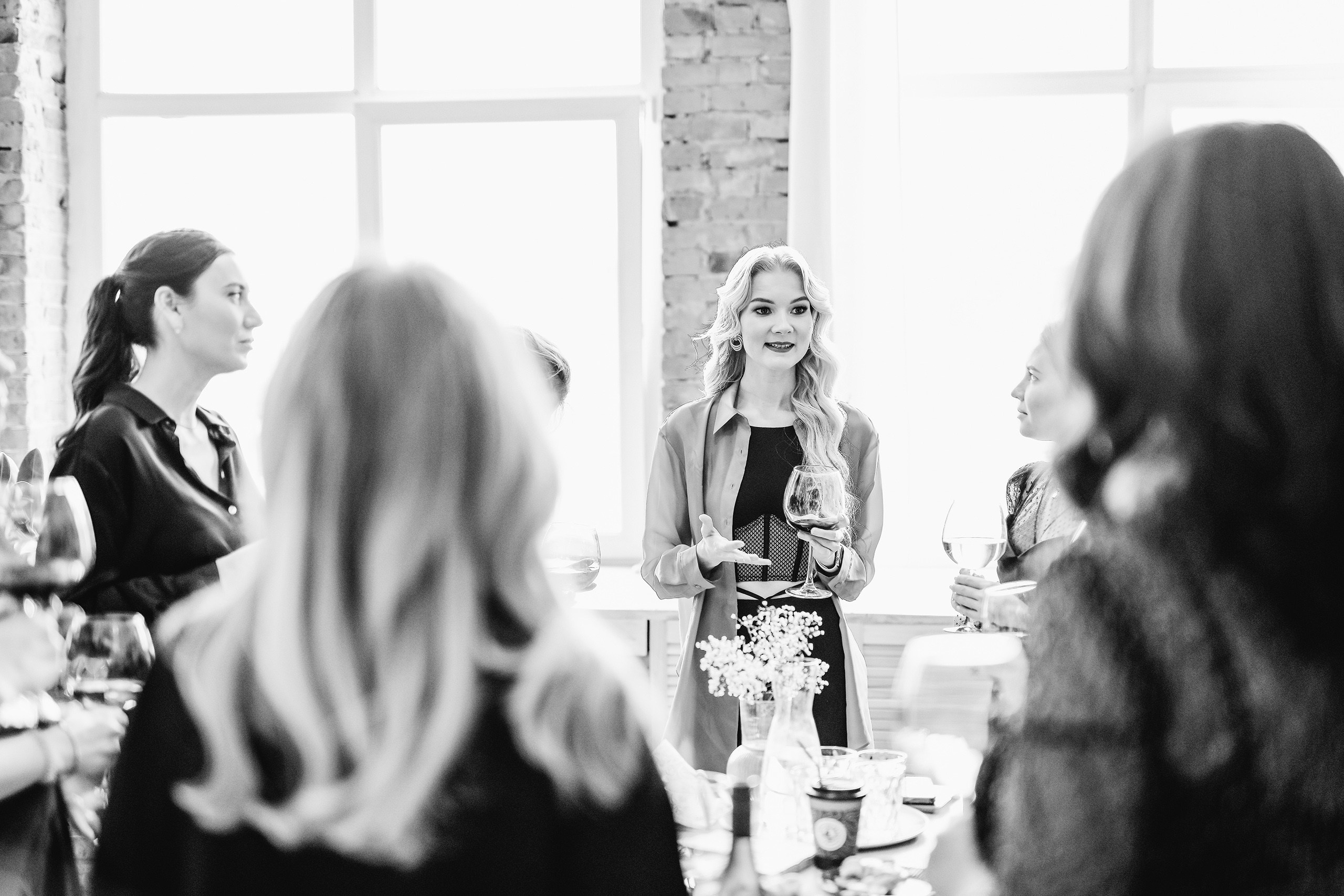 Фотограф на девичник в Красноярске: фотосессия для подруг. 📸 Свадебный и семейный фотограф в Красноярске Тихомиров Евгений | 17 лет опыта | 800+ свадеб